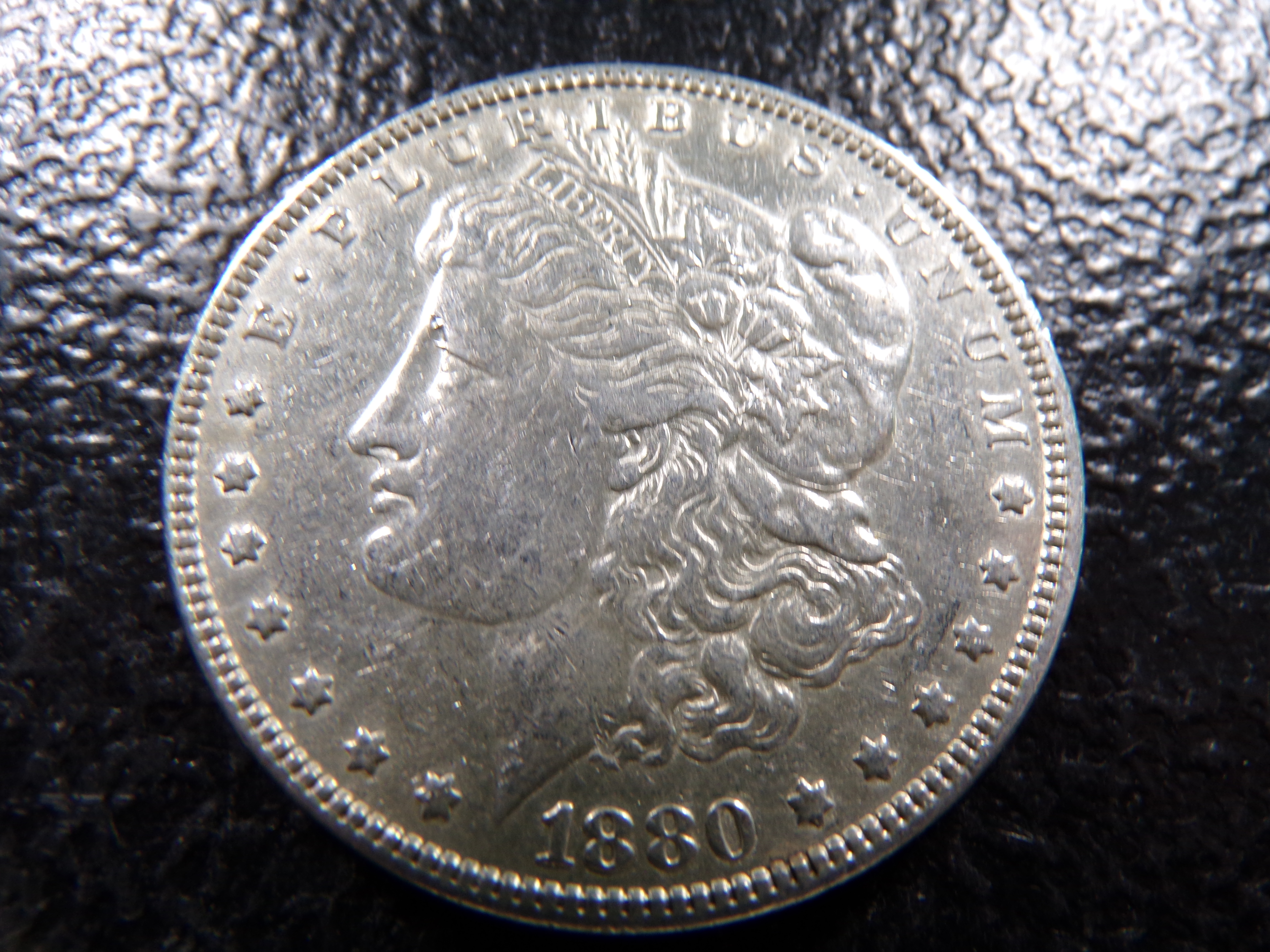 1880 MORGAN SILVER DOLLAR