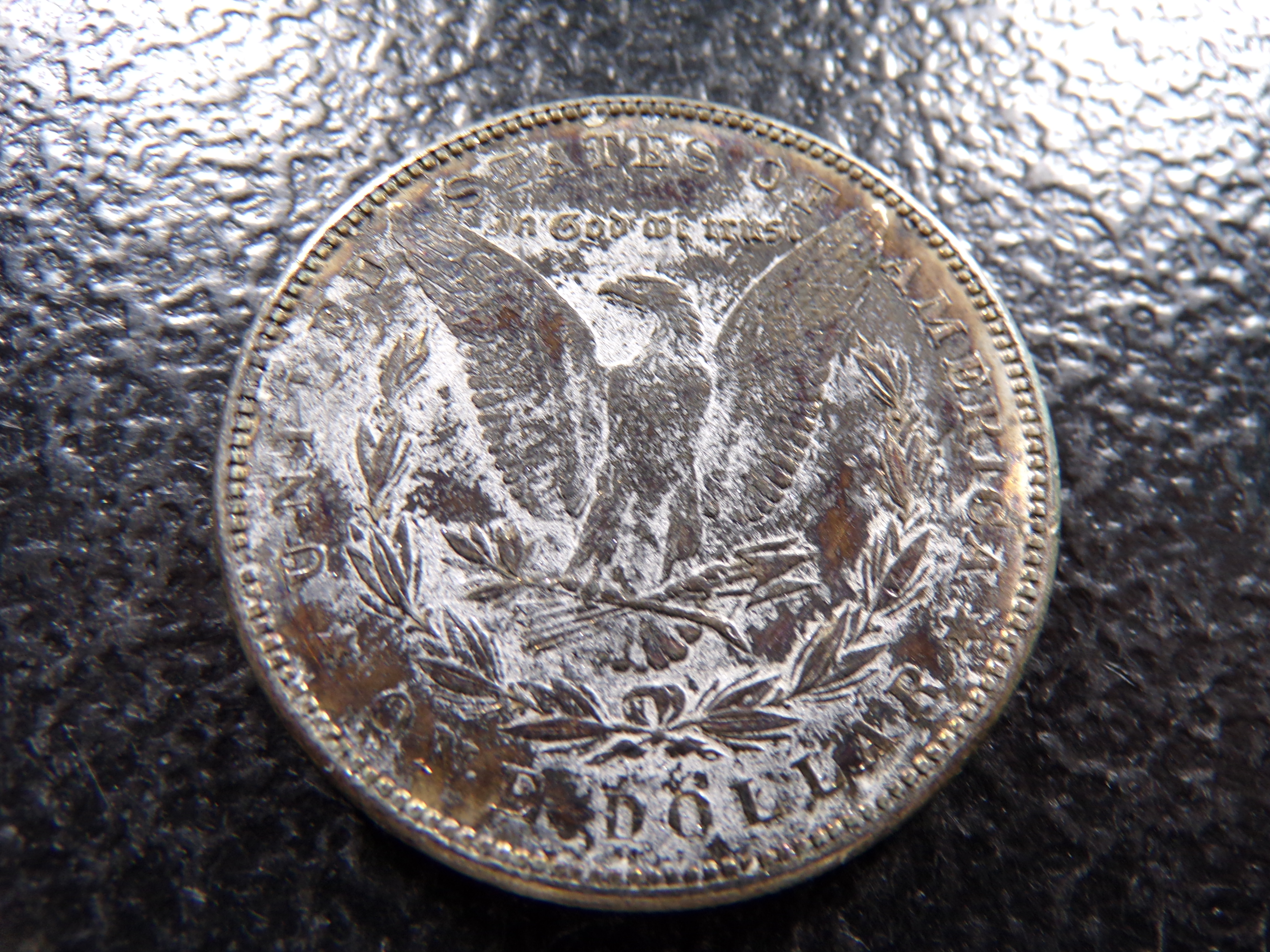 1886 MORGAN SILVER DOLLAR
