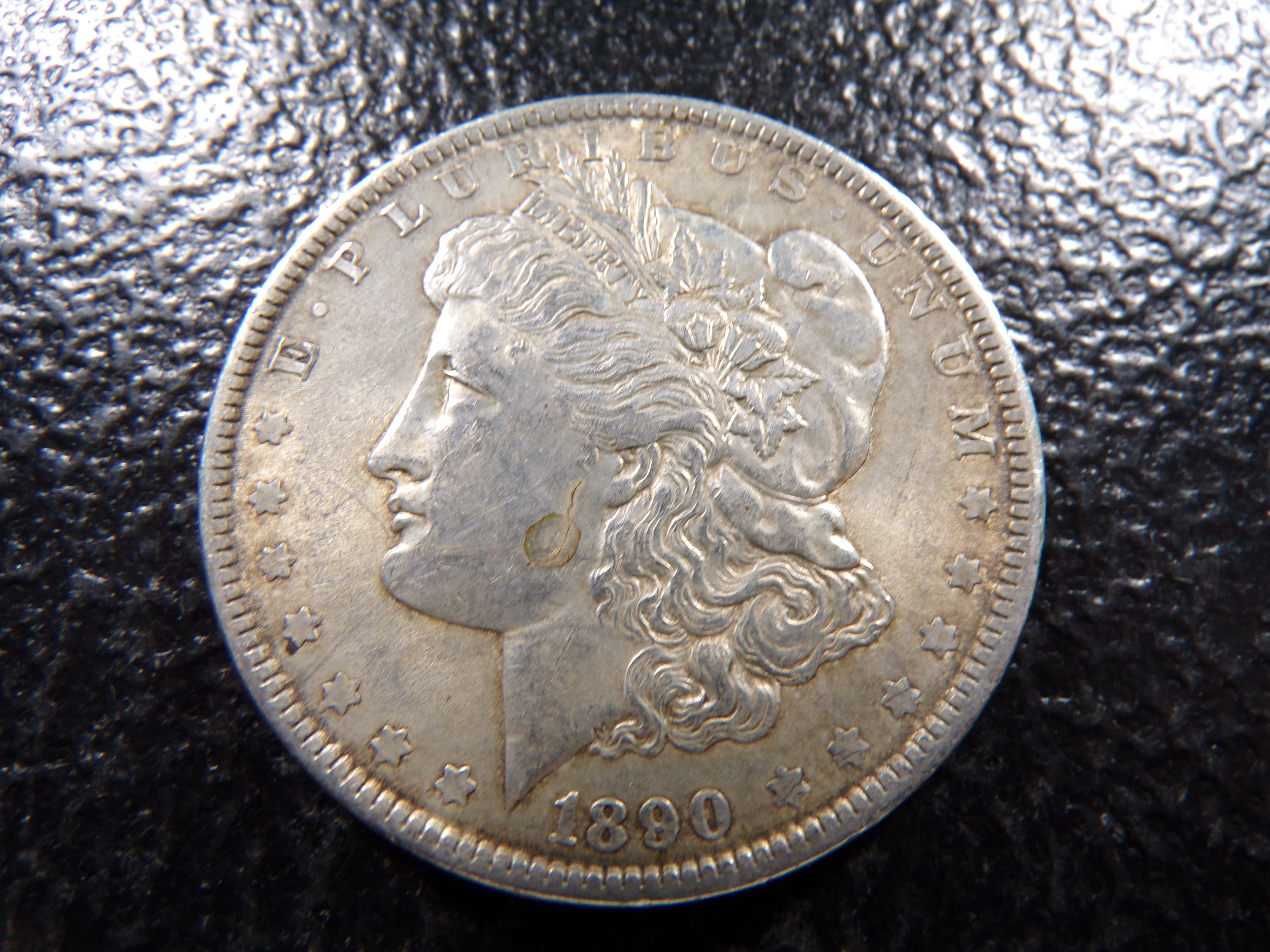 1890 MORGAN SILVER DOLLAR