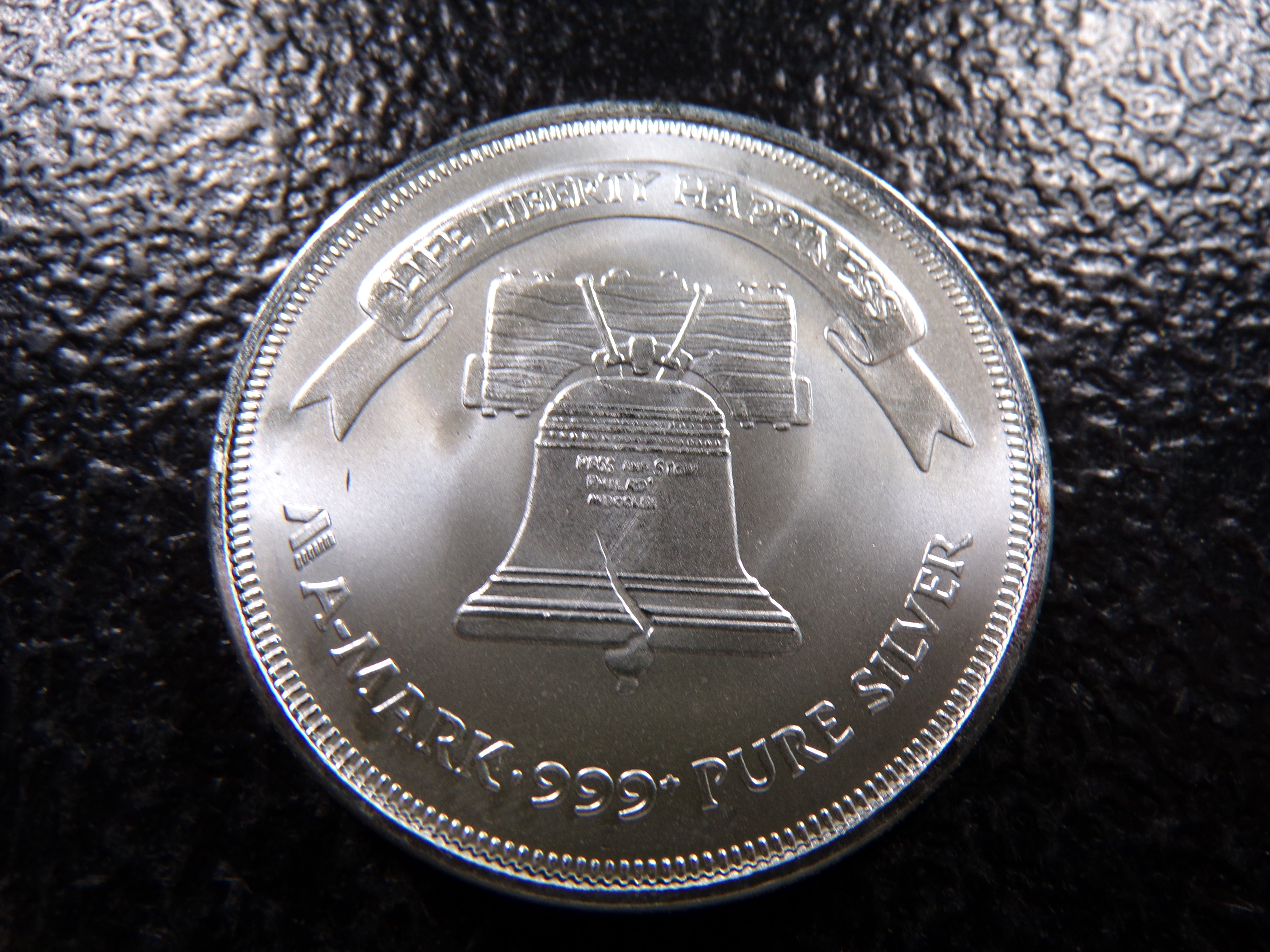 LIBERTY BELL 1 OUNCE 999+ PURE SILVER