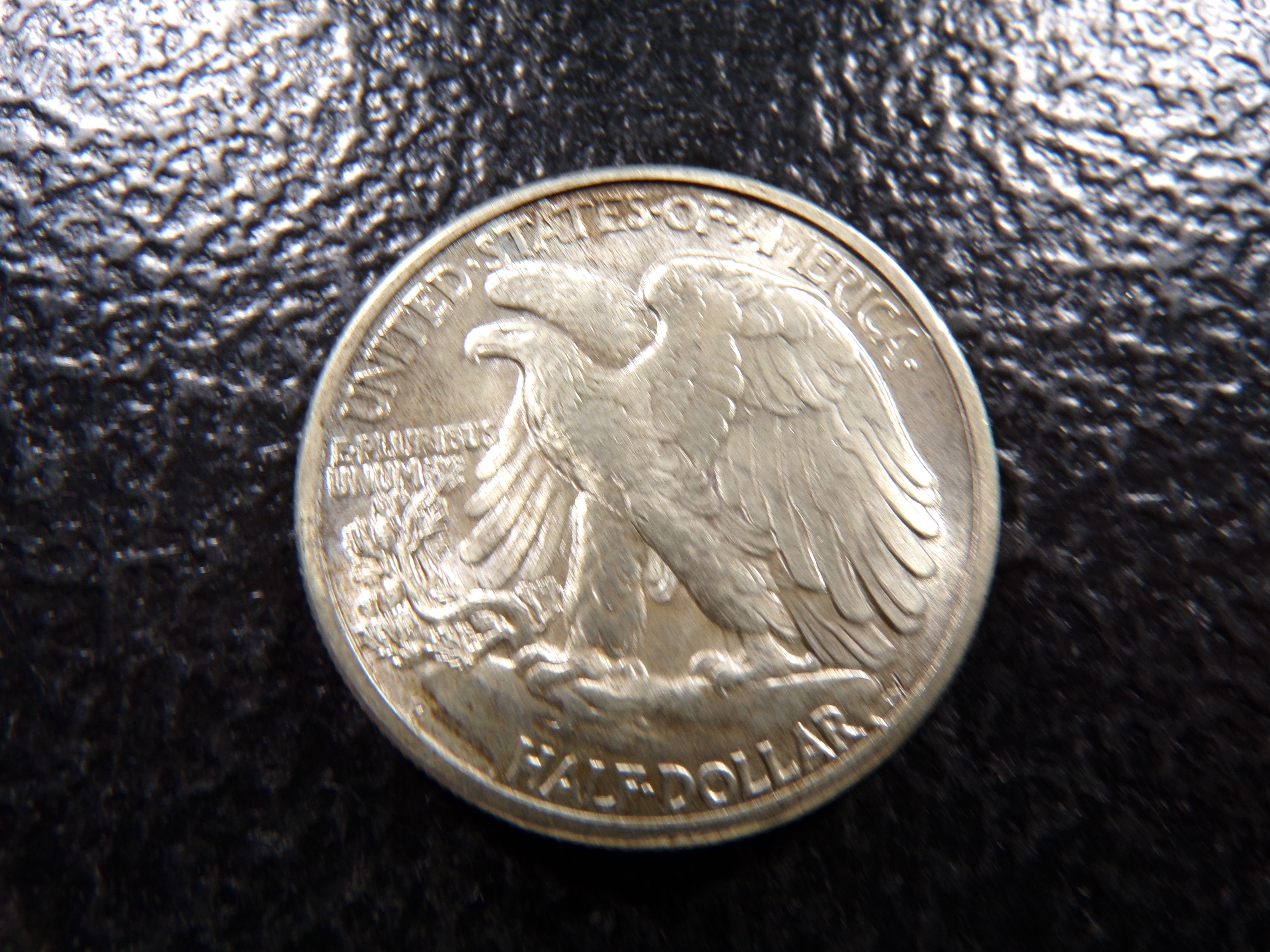 1947-D HIGH GRADE WALKING LIBERTY SILVER HALF DOLLAR