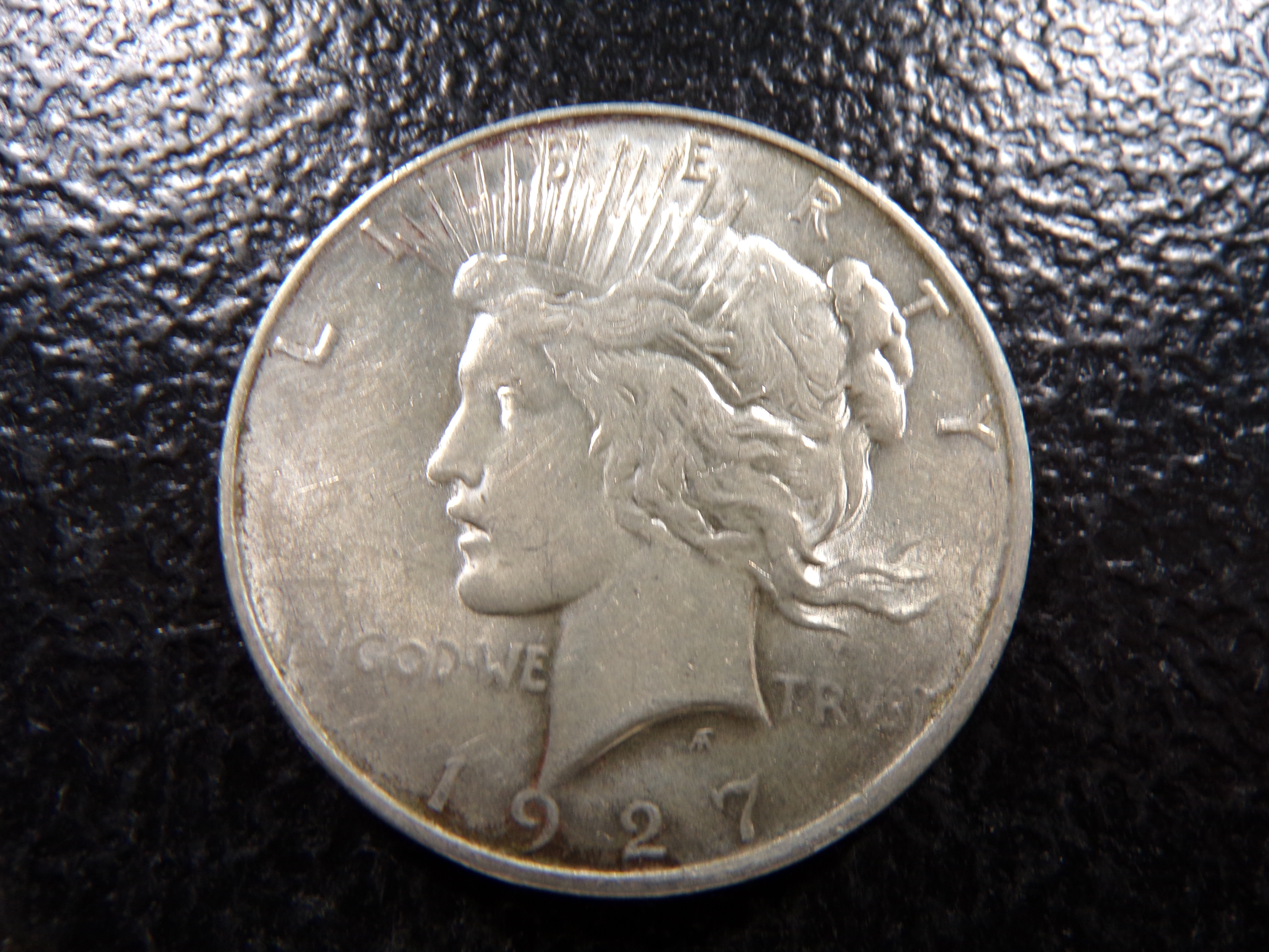 1927-D HIGH GRADE PEACE SILVER DOLLAR