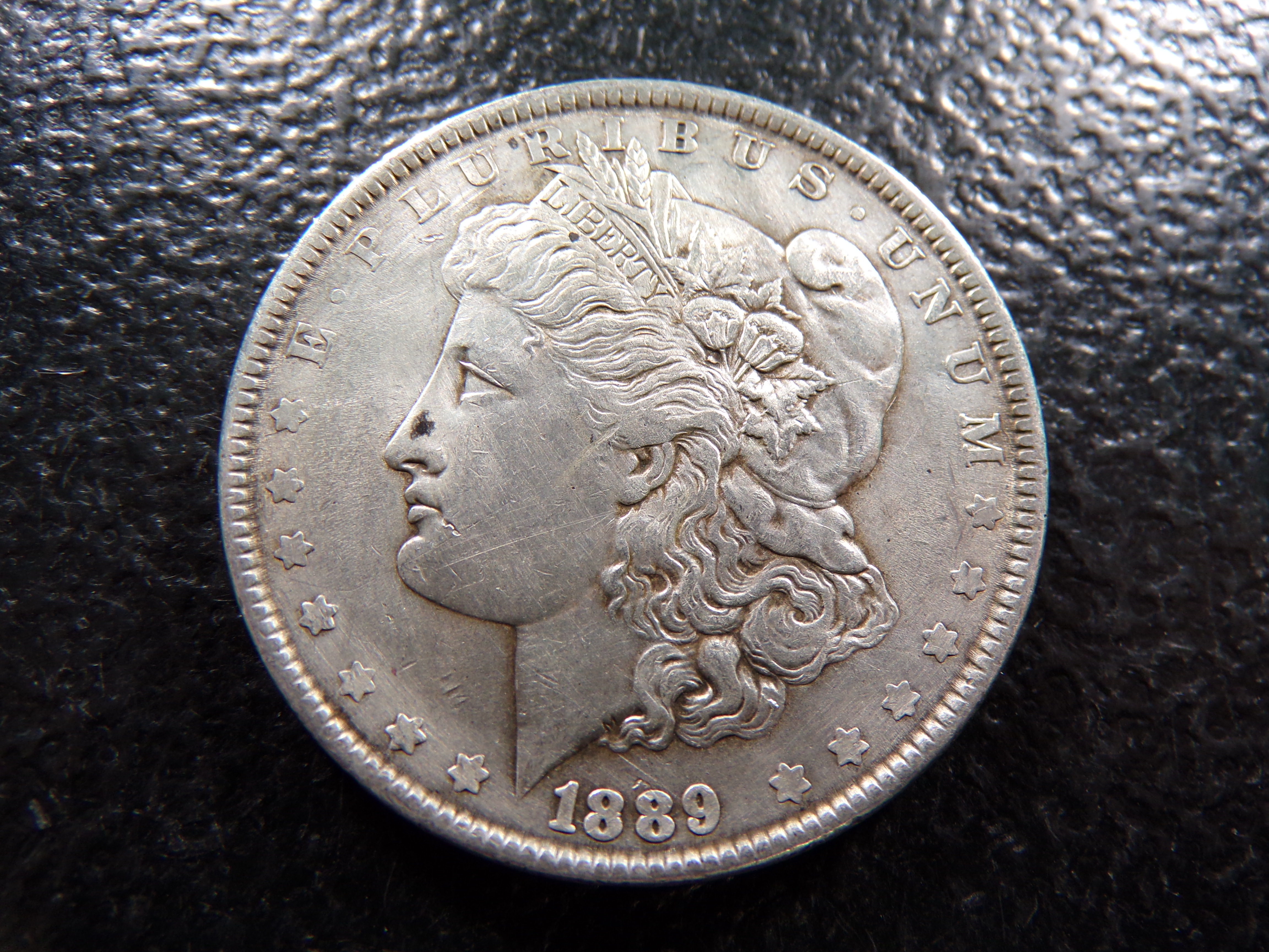1889 MORGAN SILVER DOLLAR