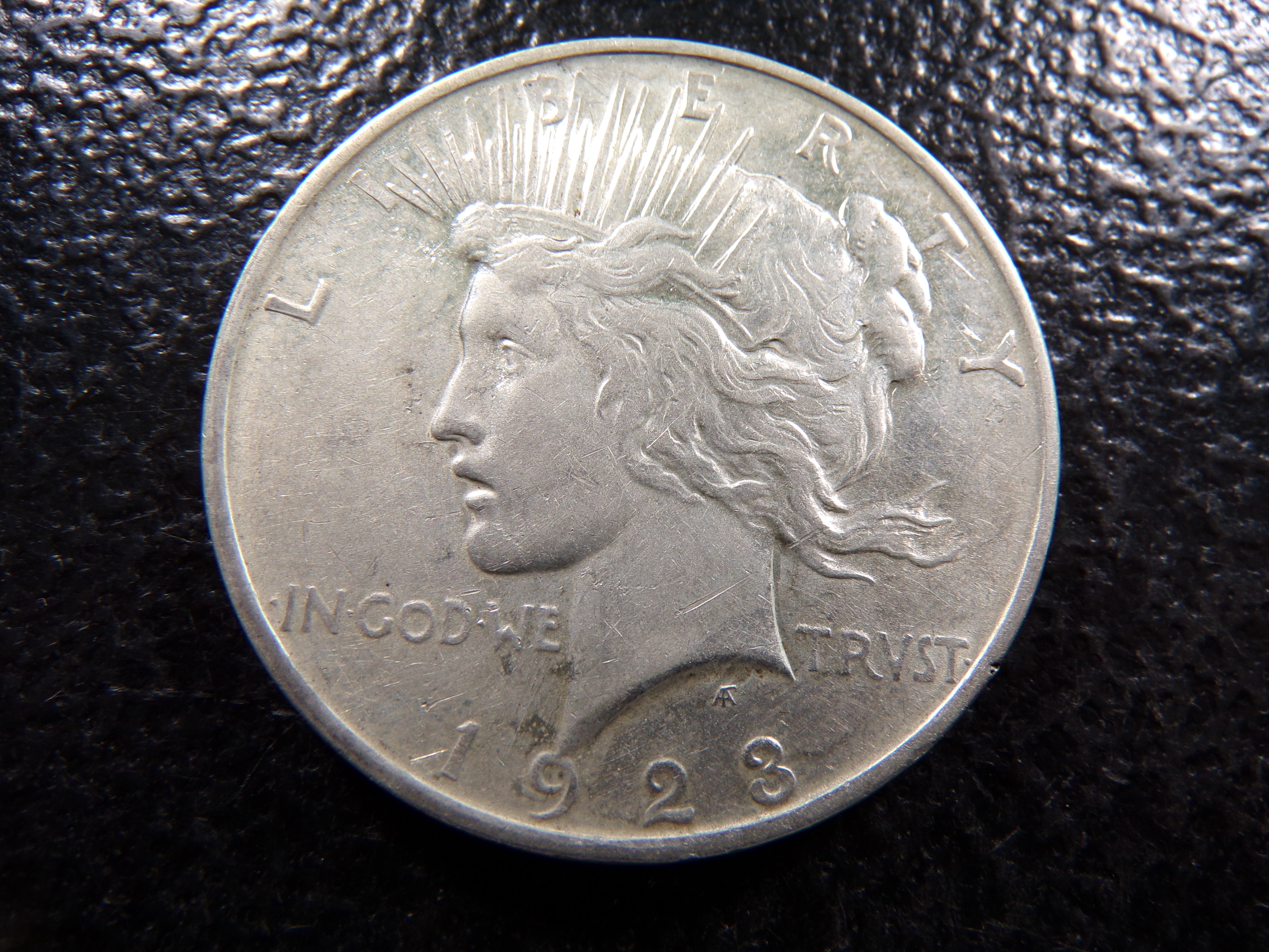 1923-D PEACE SILVER DOLLAR