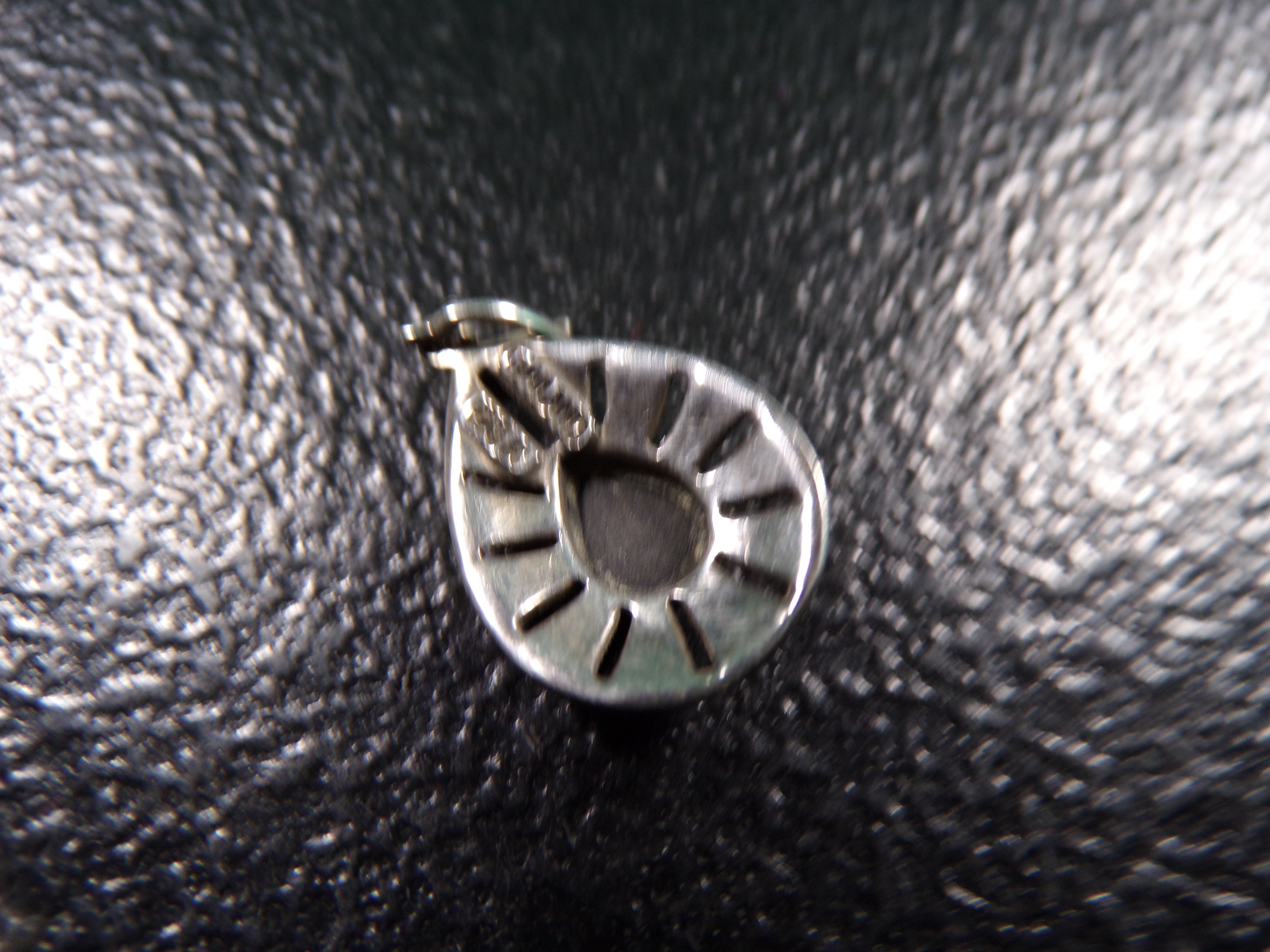 .925 SILVER TEAR DROP PENDANT WITH DARK STONE