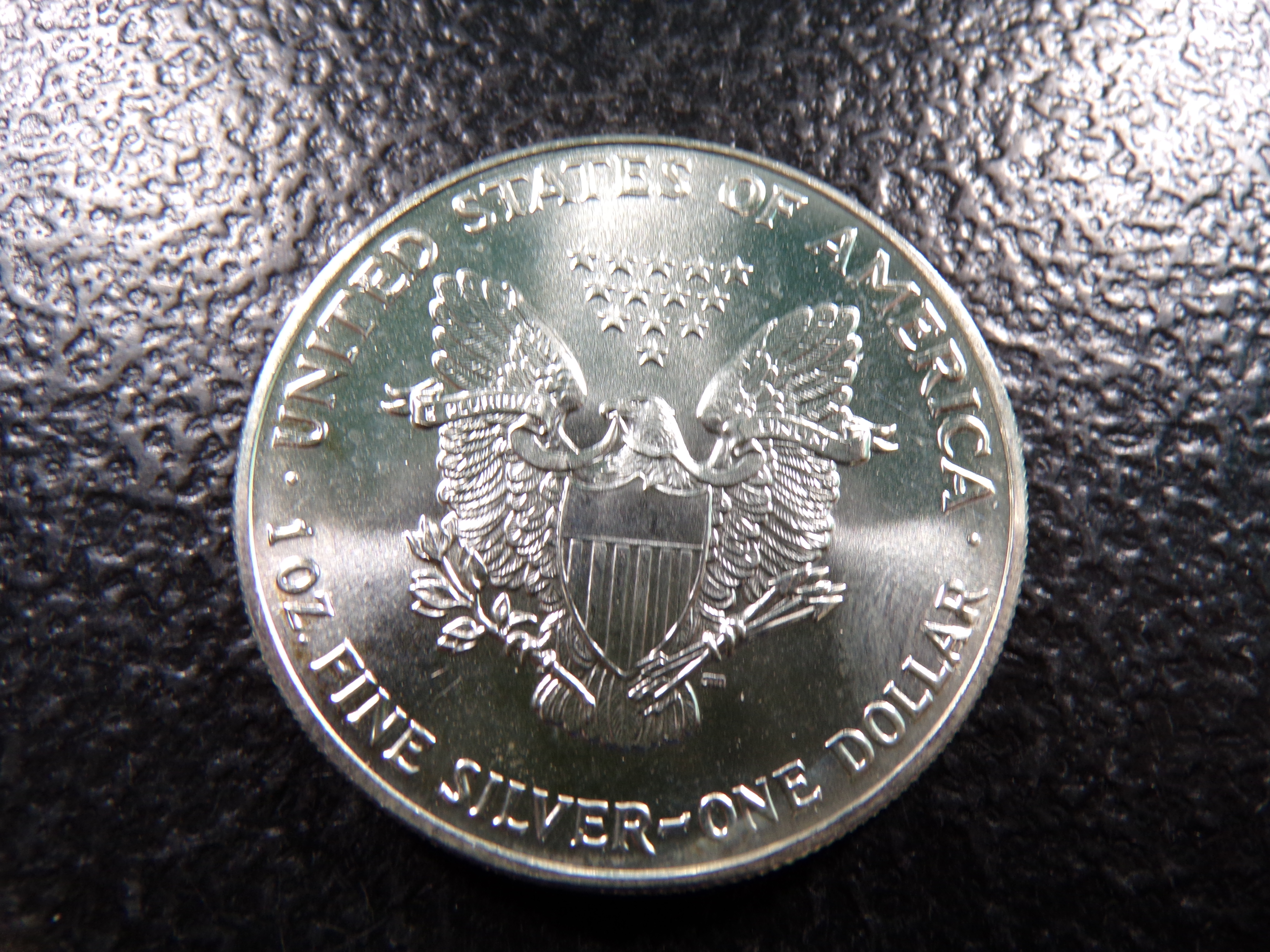 1990 AMERICAN SILVER EAGLE DOLLAR *1 OZ. FINE SILVER