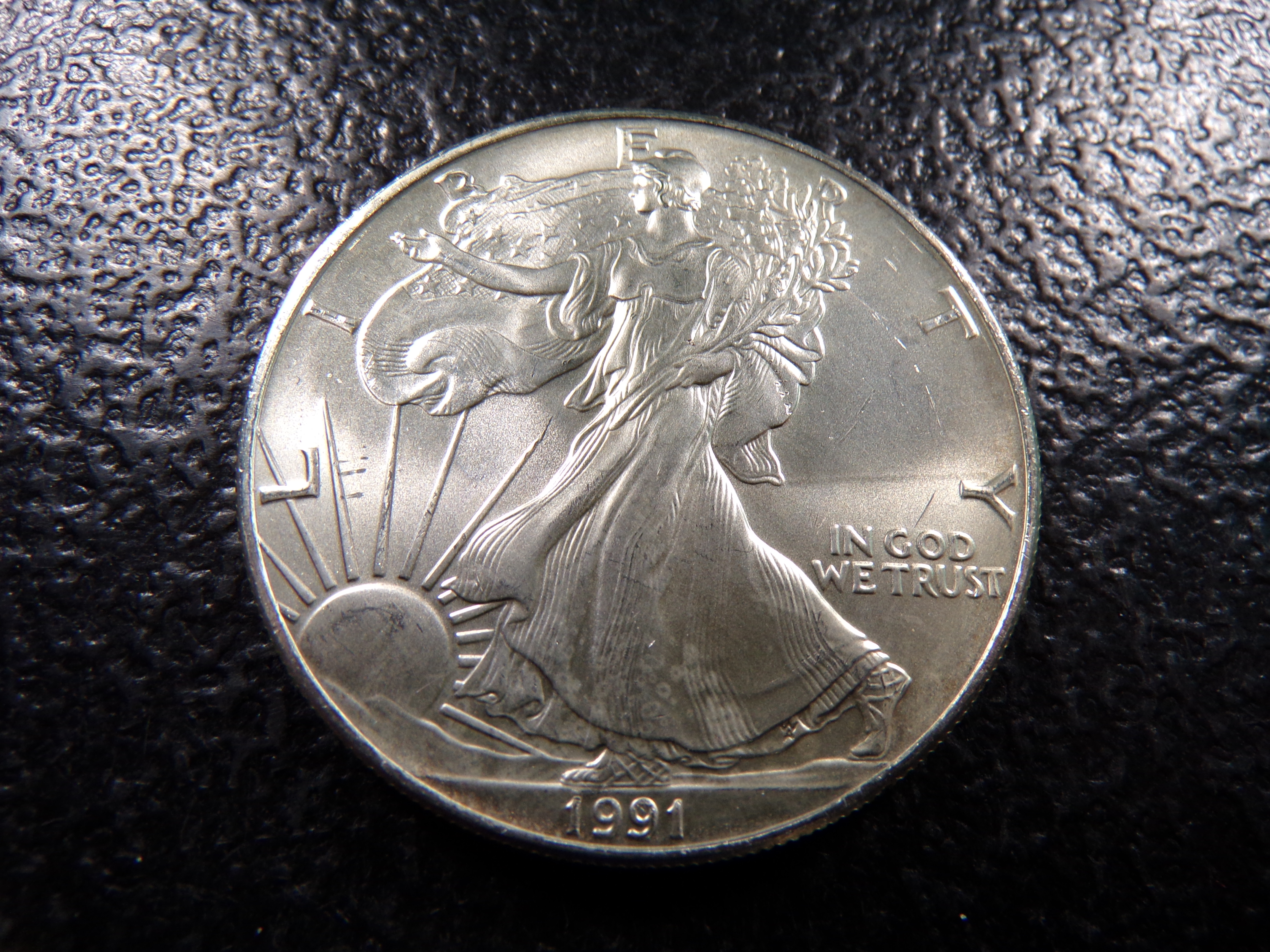 1991 AMERICAN SILVER EAGLE DOLLAR *1 OZ. FINE SILVER