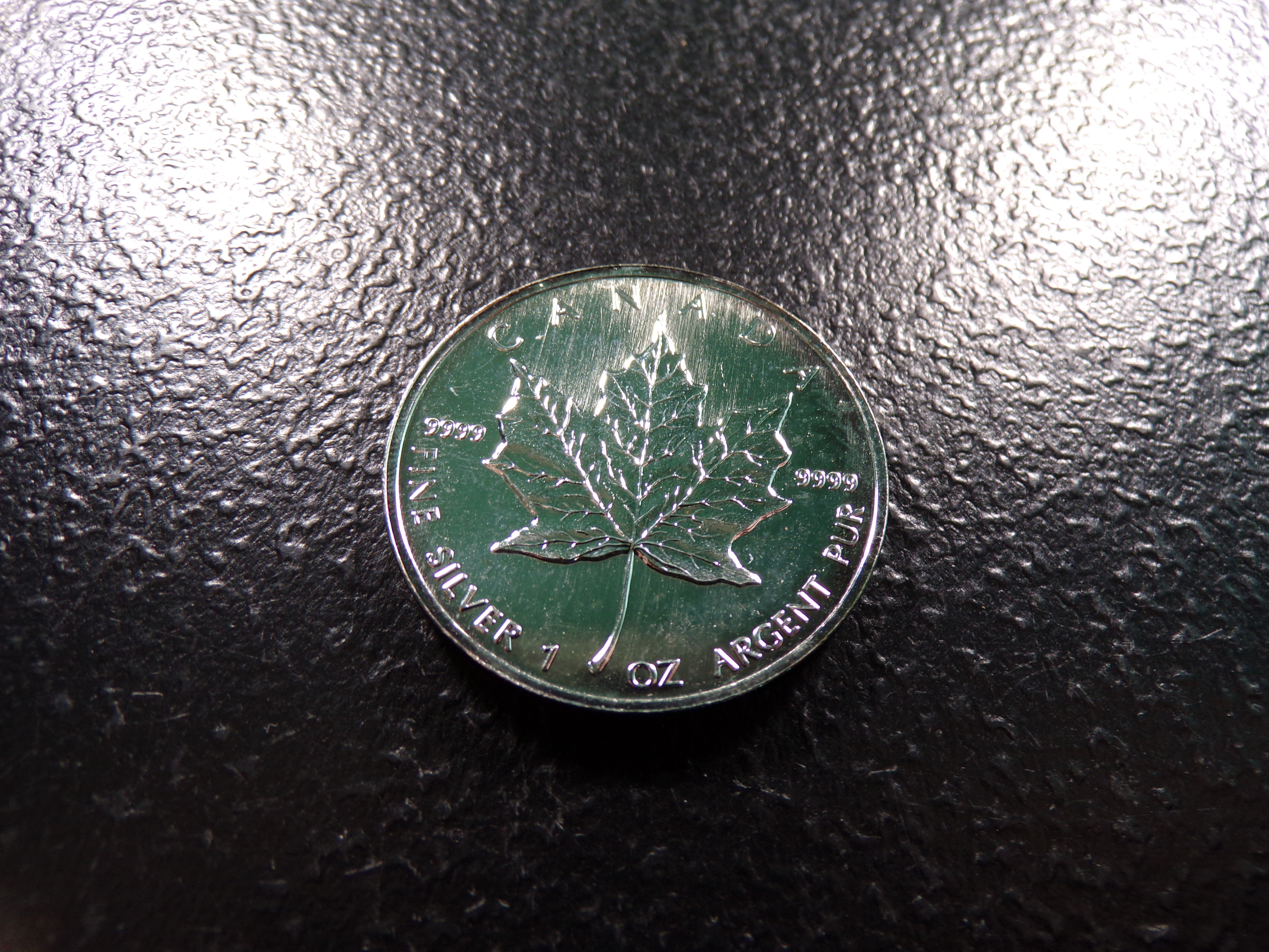 1994 CANADA $5 SILVER MAPLE LEAF *1 OUNCE 9999 FINE SILVER