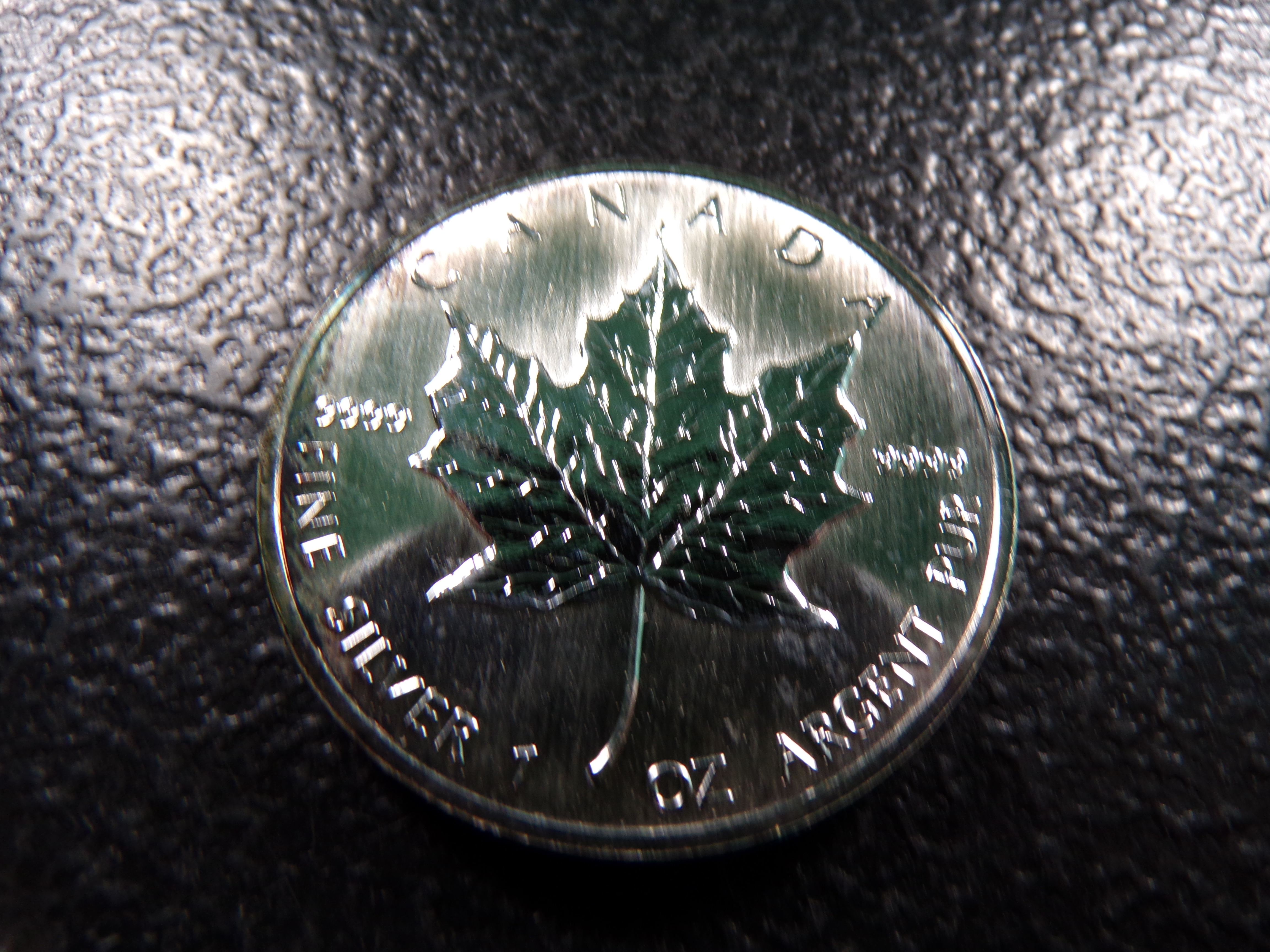 1996 CANADA $5 SILVER MAPLE LEAF *1 OUNCE 9999 FINE SILVER