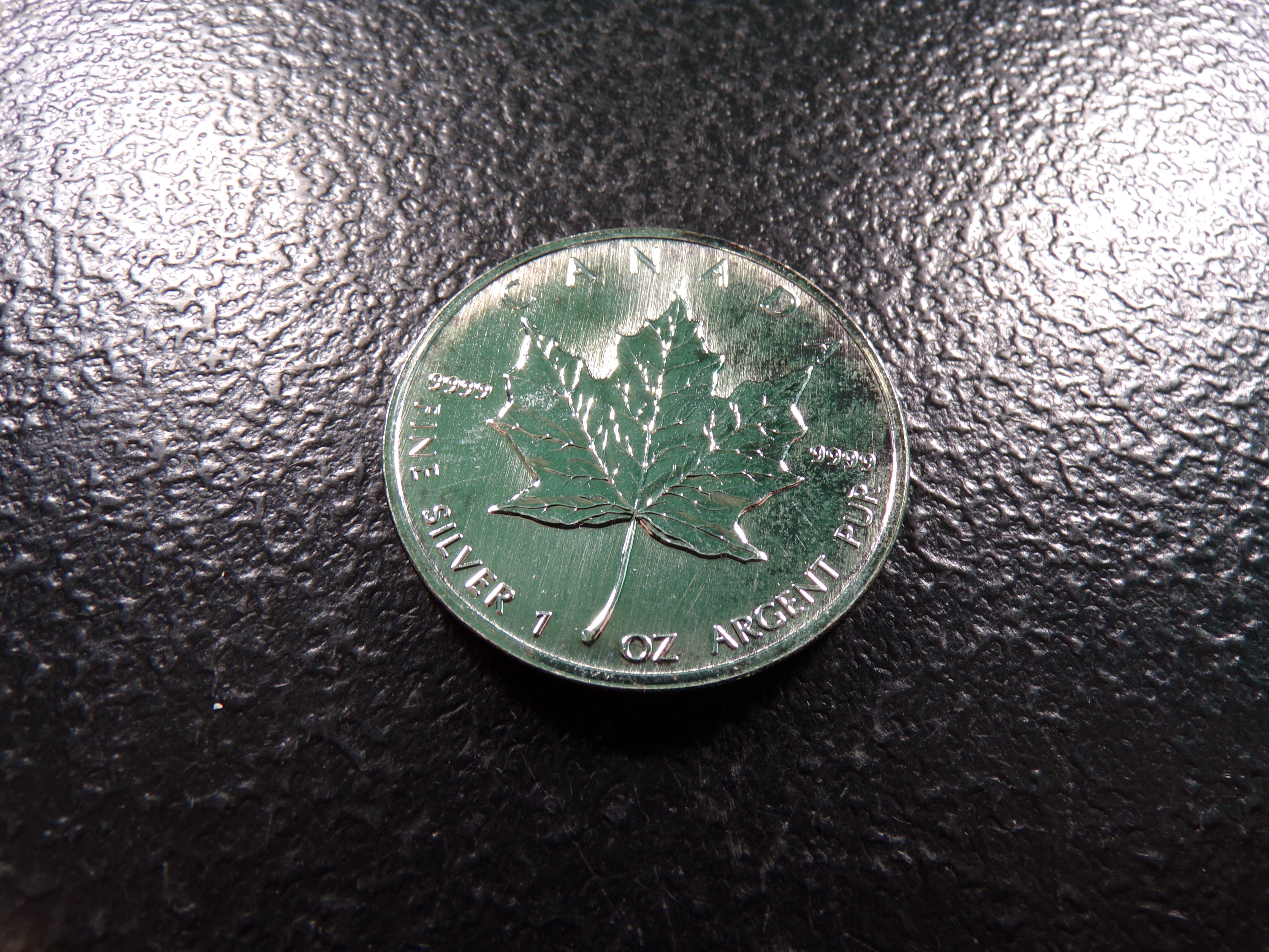 1997 CANADA $5 SILVER MAPLE LEAF *1 OUNCE 9999 FINE SILVER