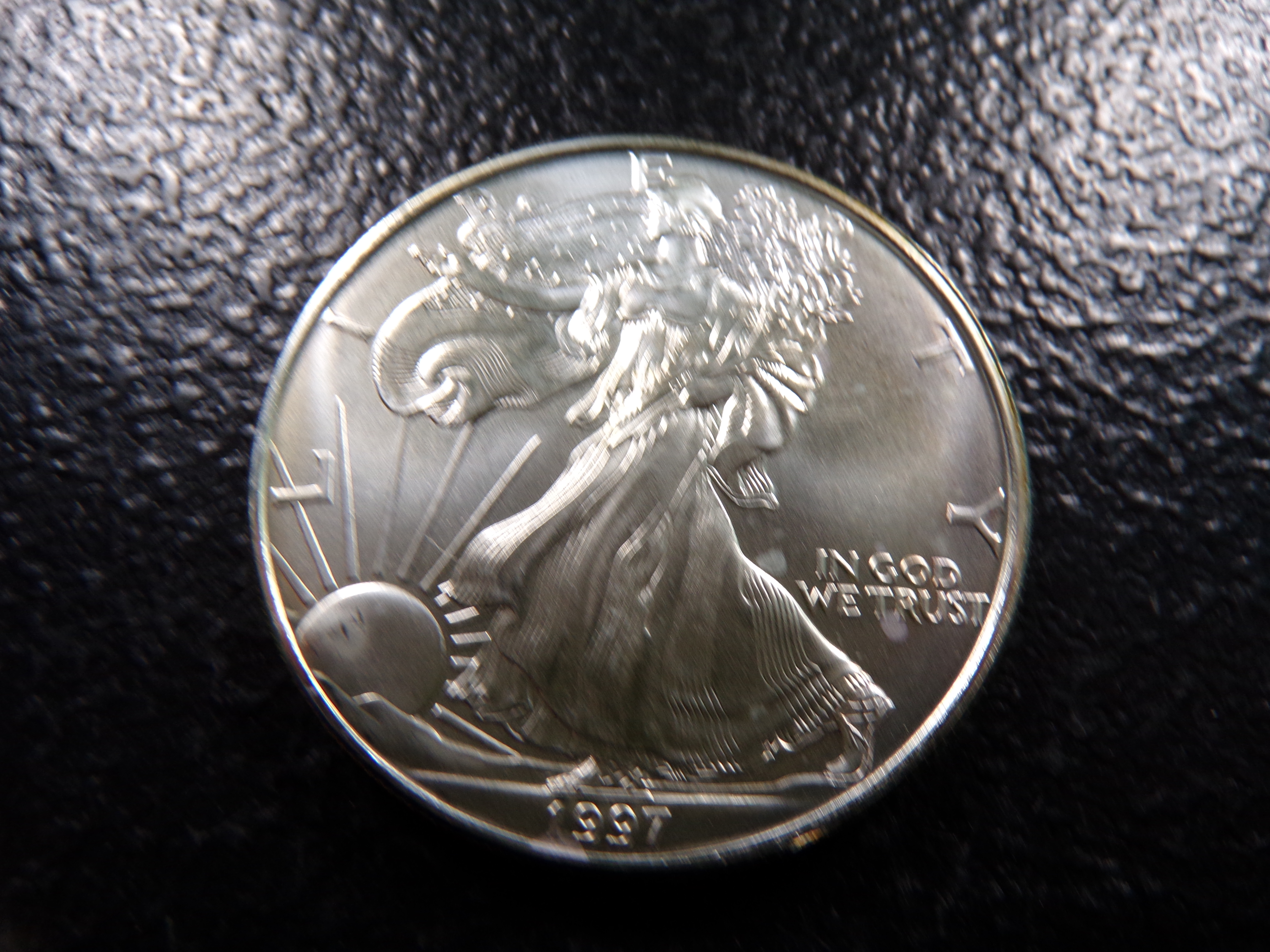 1997 AMERICAN SILVER EAGLE DOLLAR *1 OZ. FINE SILVER