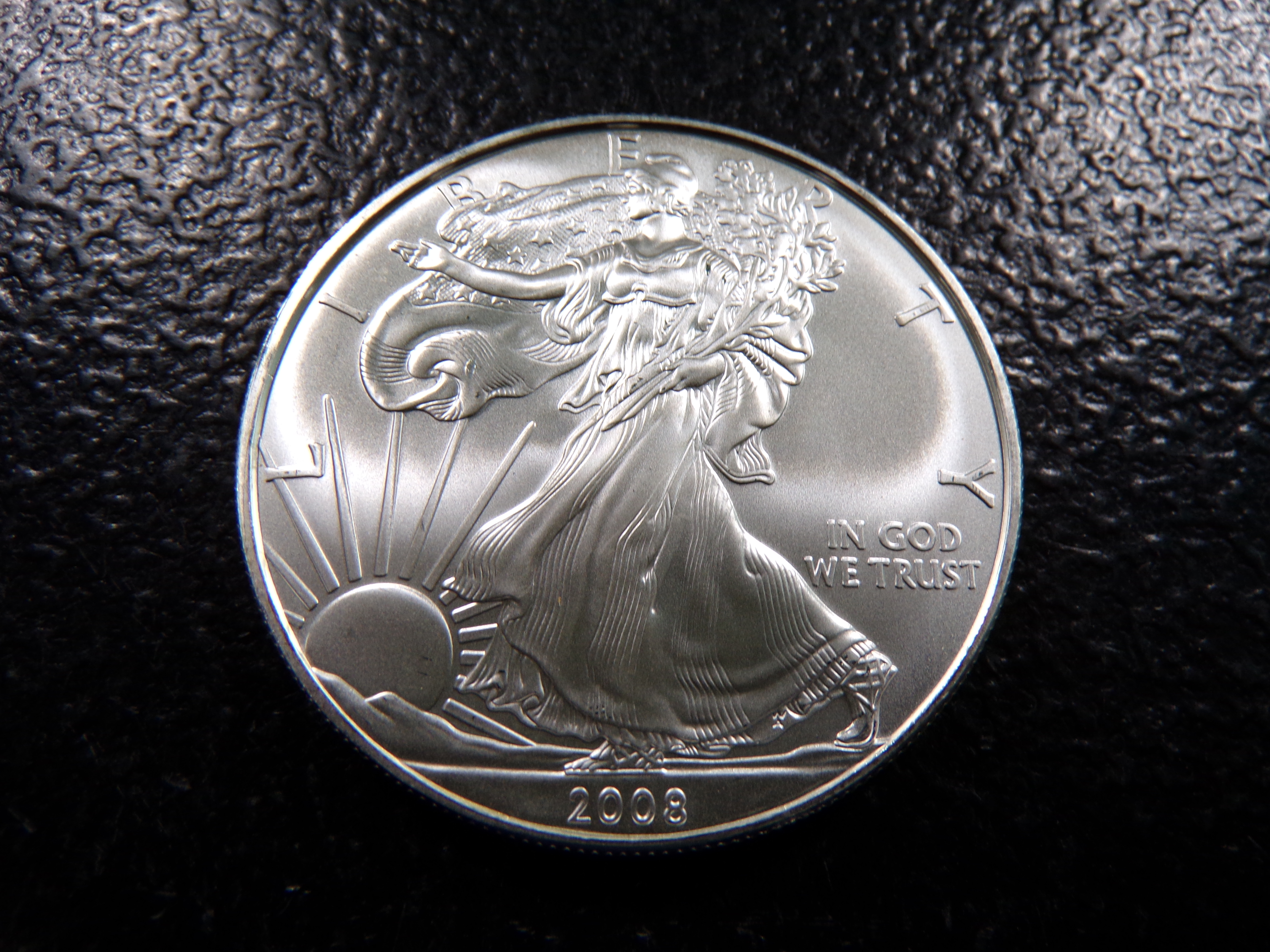 2008 AMERICAN SILVER EAGLE DOLLAR *1 OZ. FINE SILVER