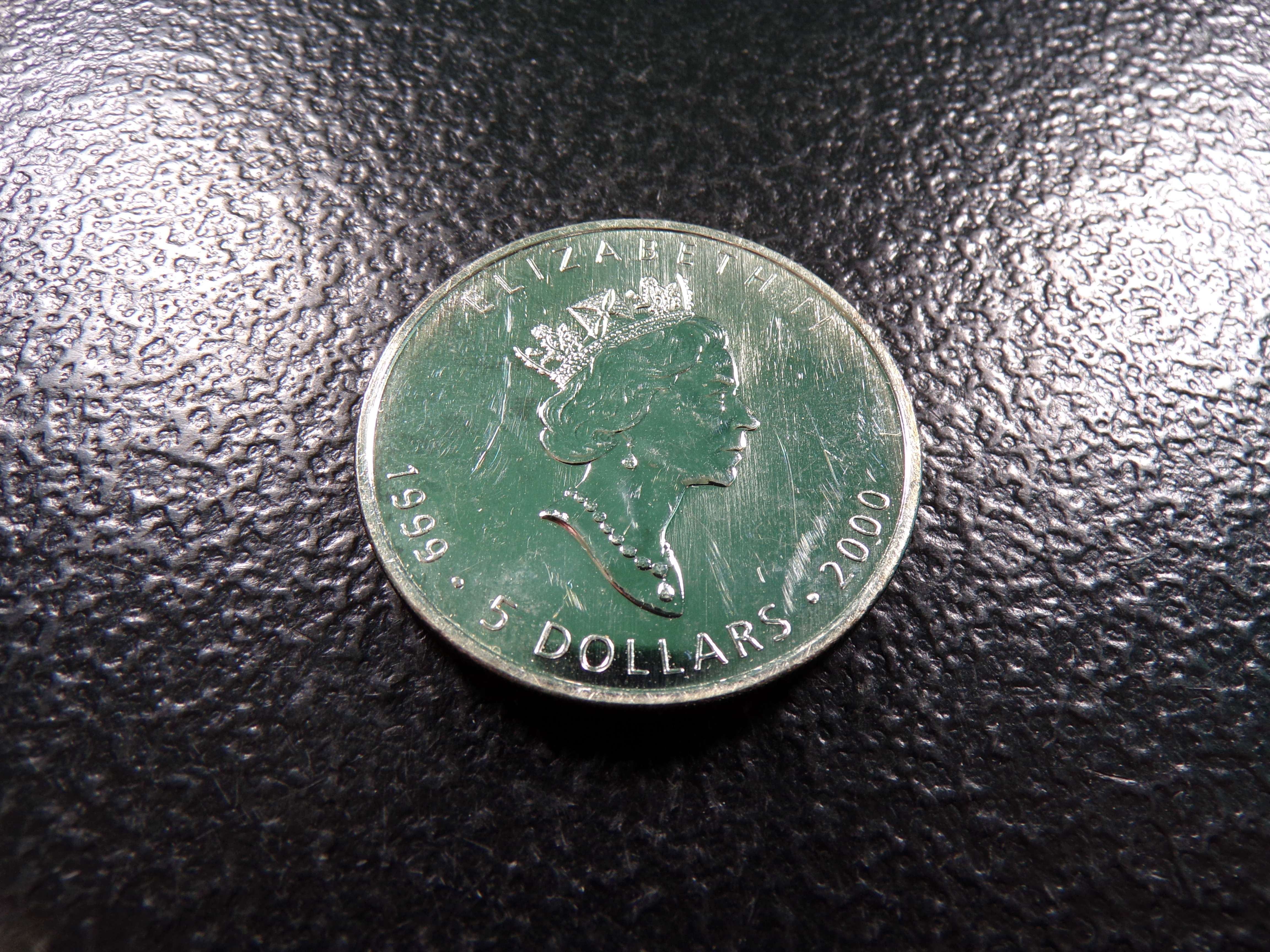 2000 CANADA $5 SILVER MAPLE LEAF *1 OUNCE 9999 FINE SILVER