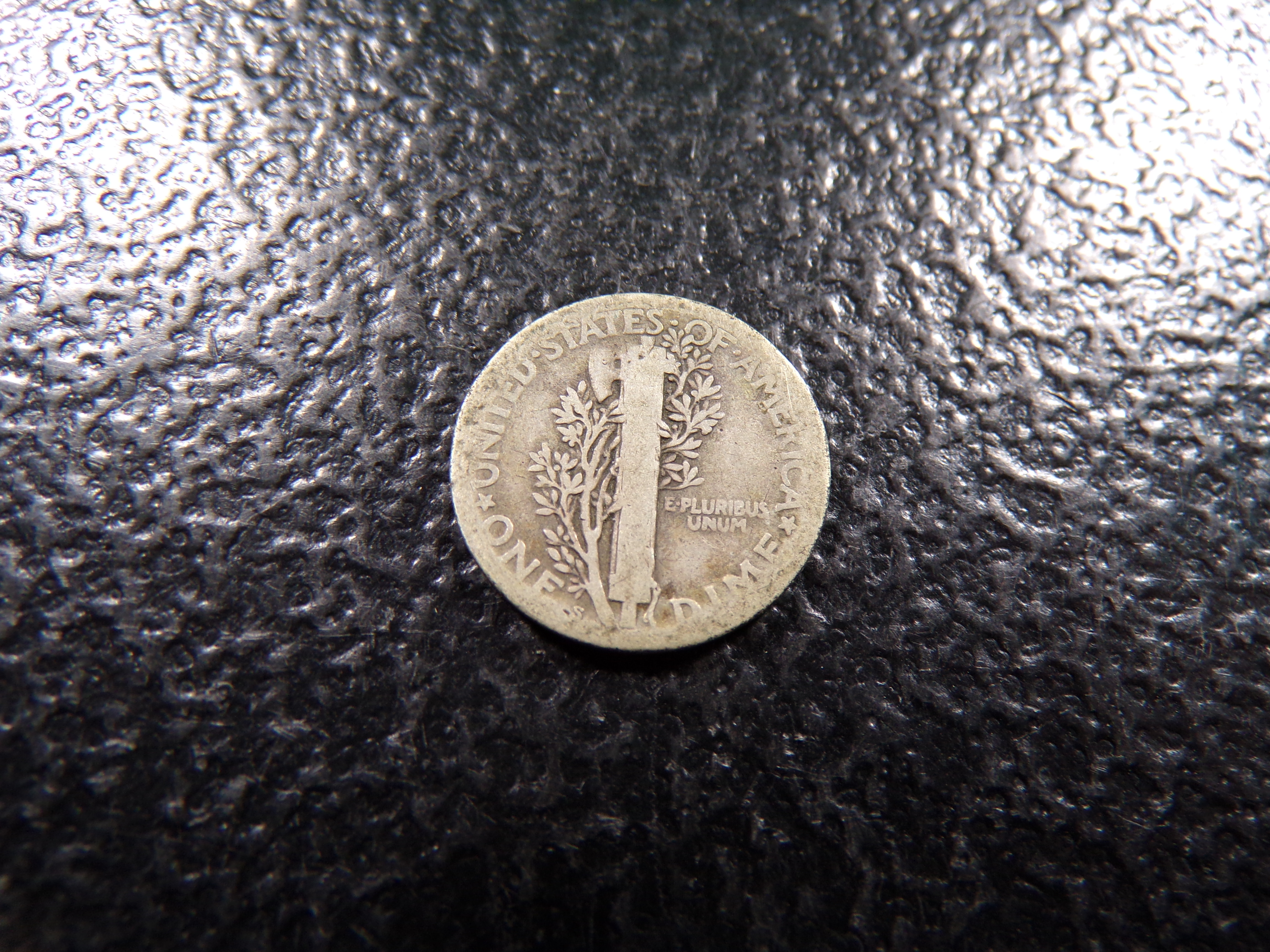 1917 MERCURY SILVER DIME