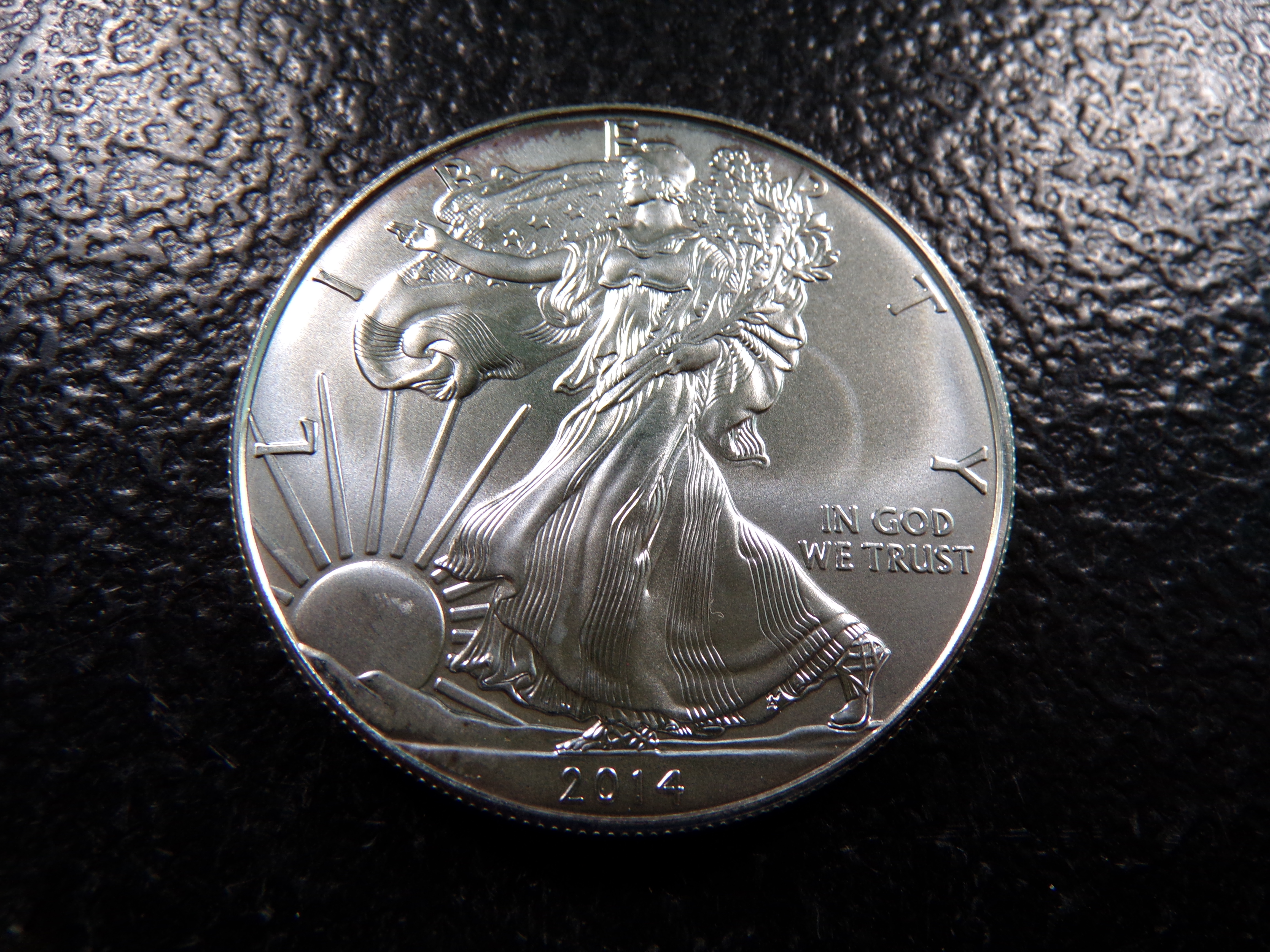 2014 AMERICAN SILVER EAGLE DOLLAR *1 OZ. FINE SILVER