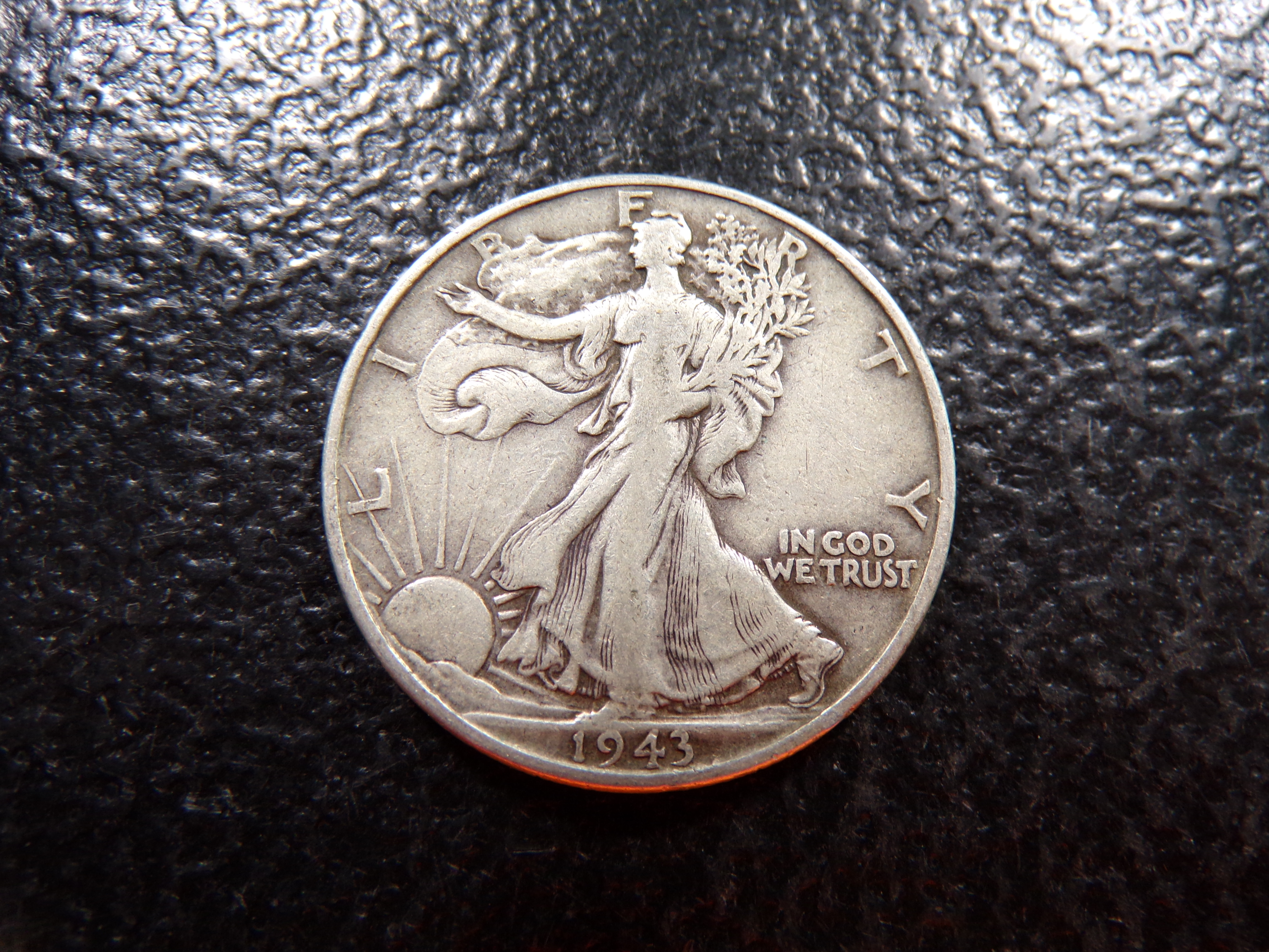 1943 WALKING LIBERTY SILVER HALF DOLLAR