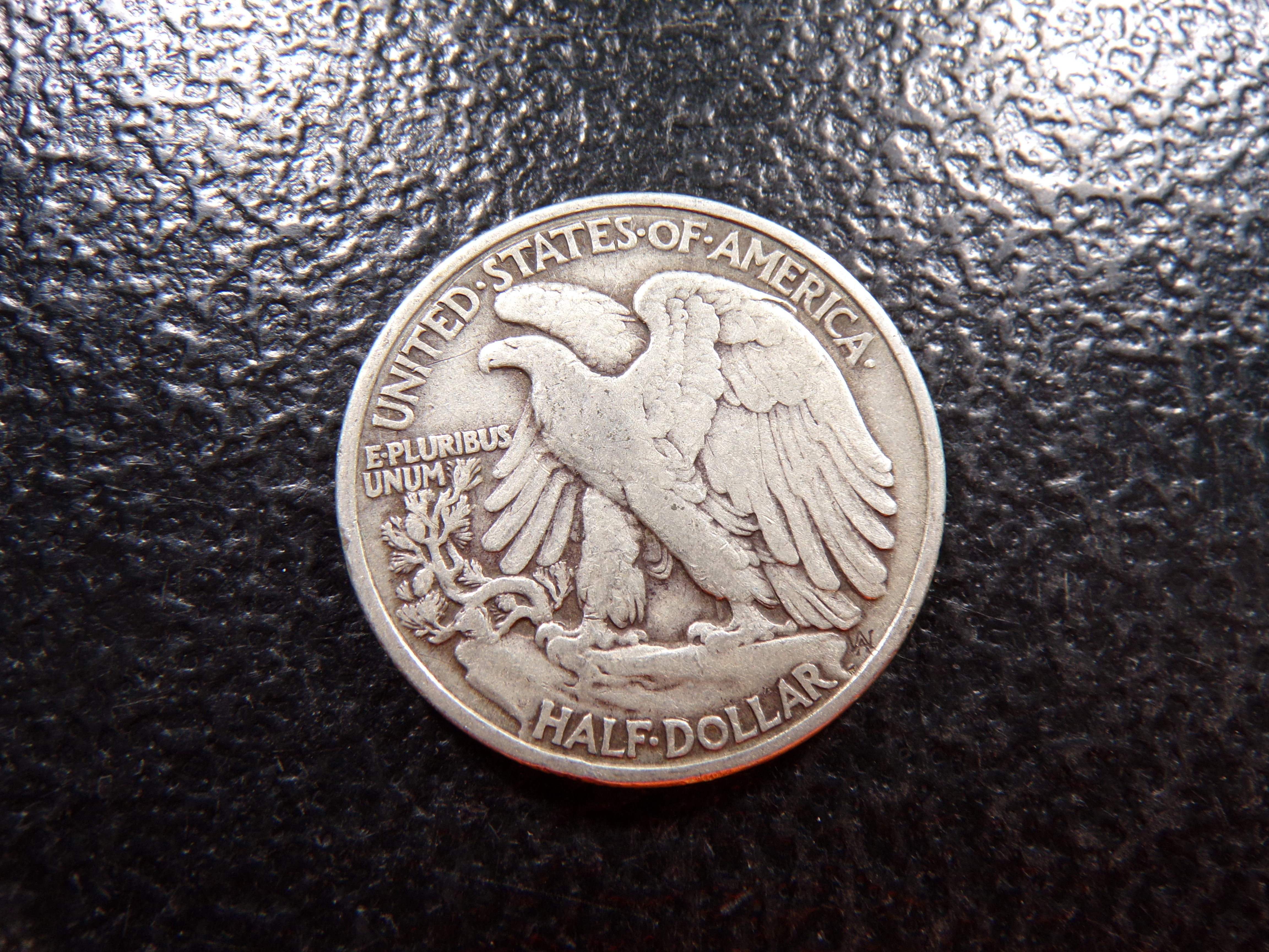 1943 WALKING LIBERTY SILVER HALF DOLLAR
