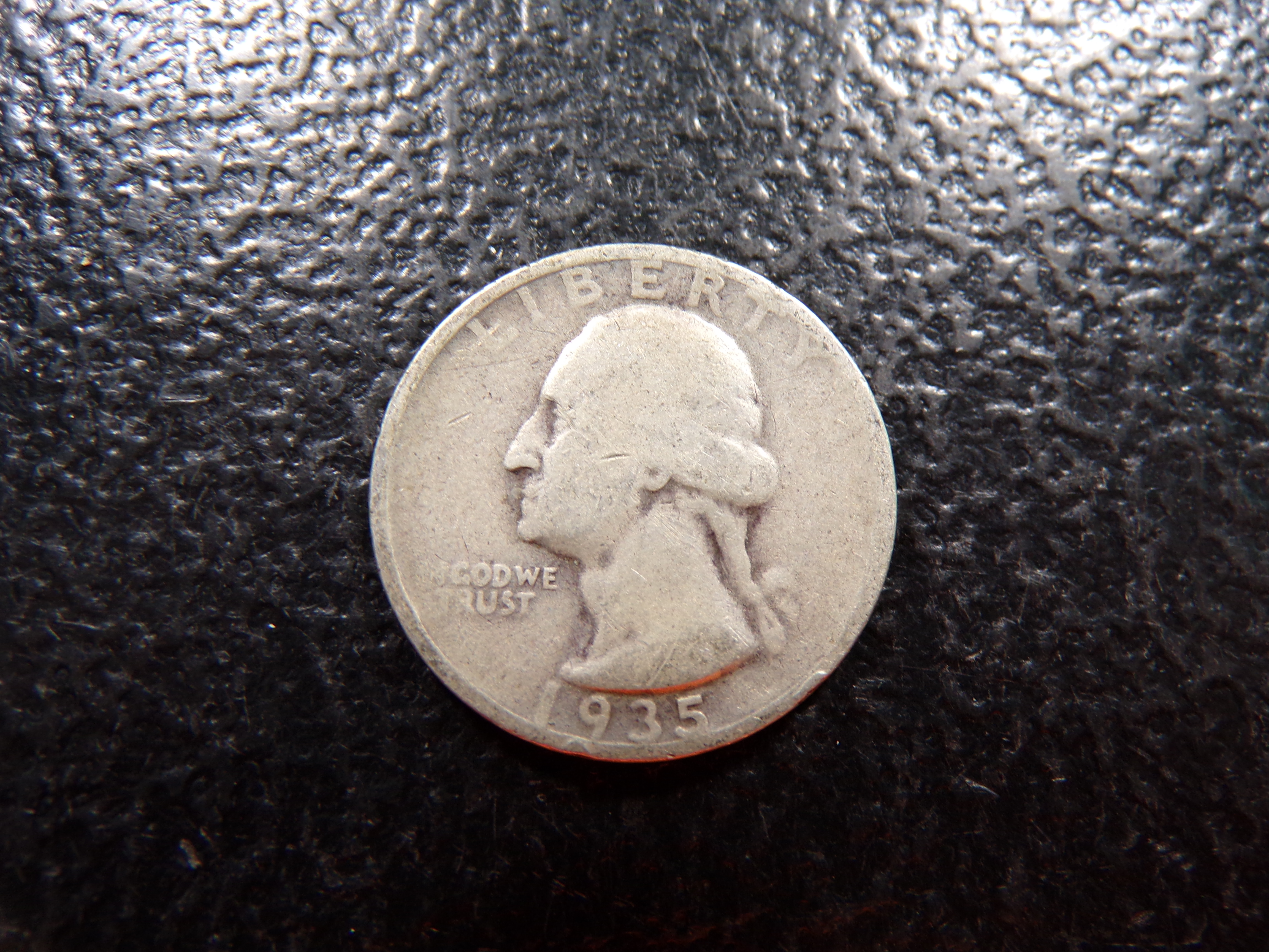 1935 WASHINGTON SILVER QUARTER
