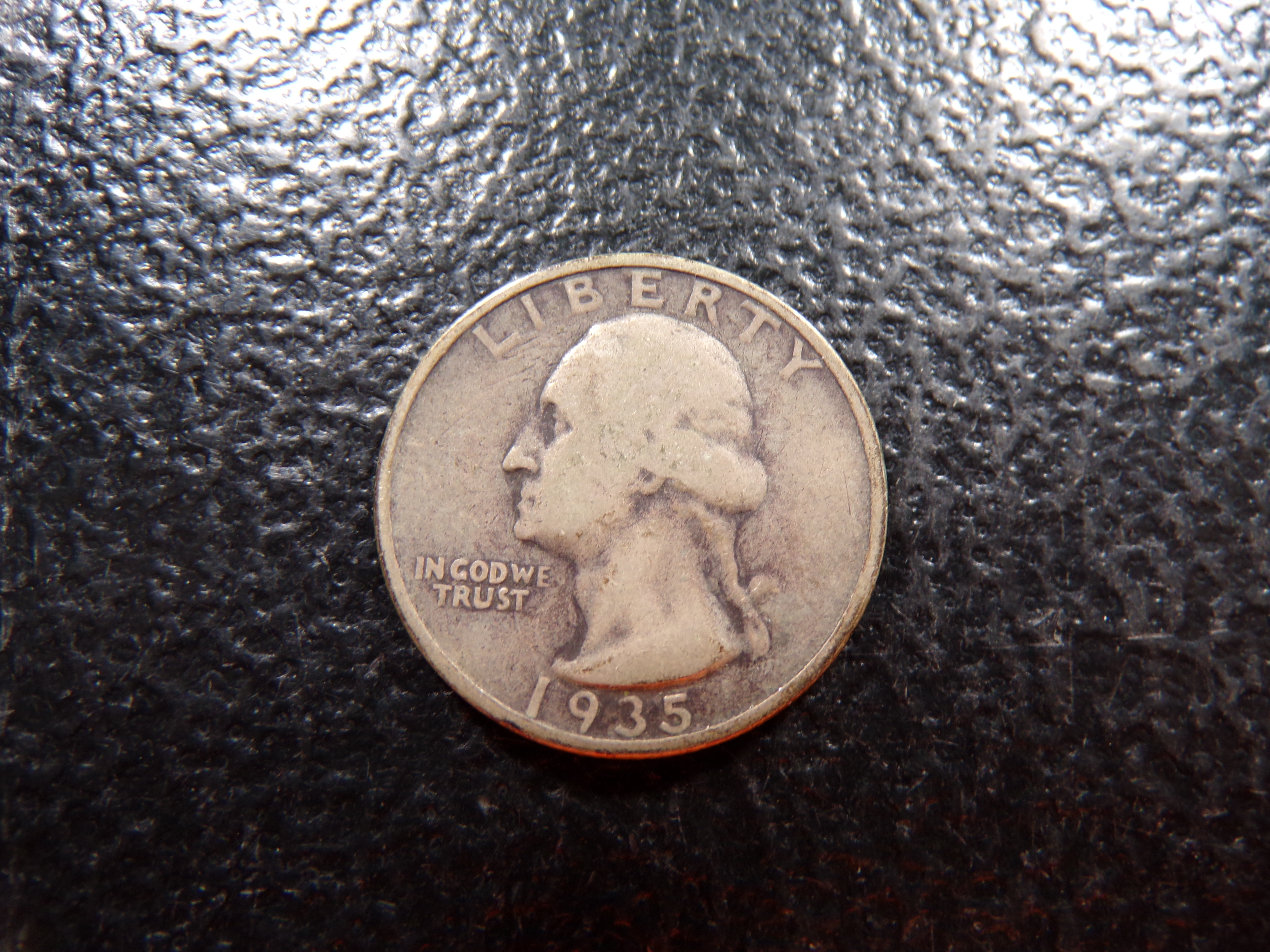 1935 WASHINGTON SILVER QUARTER