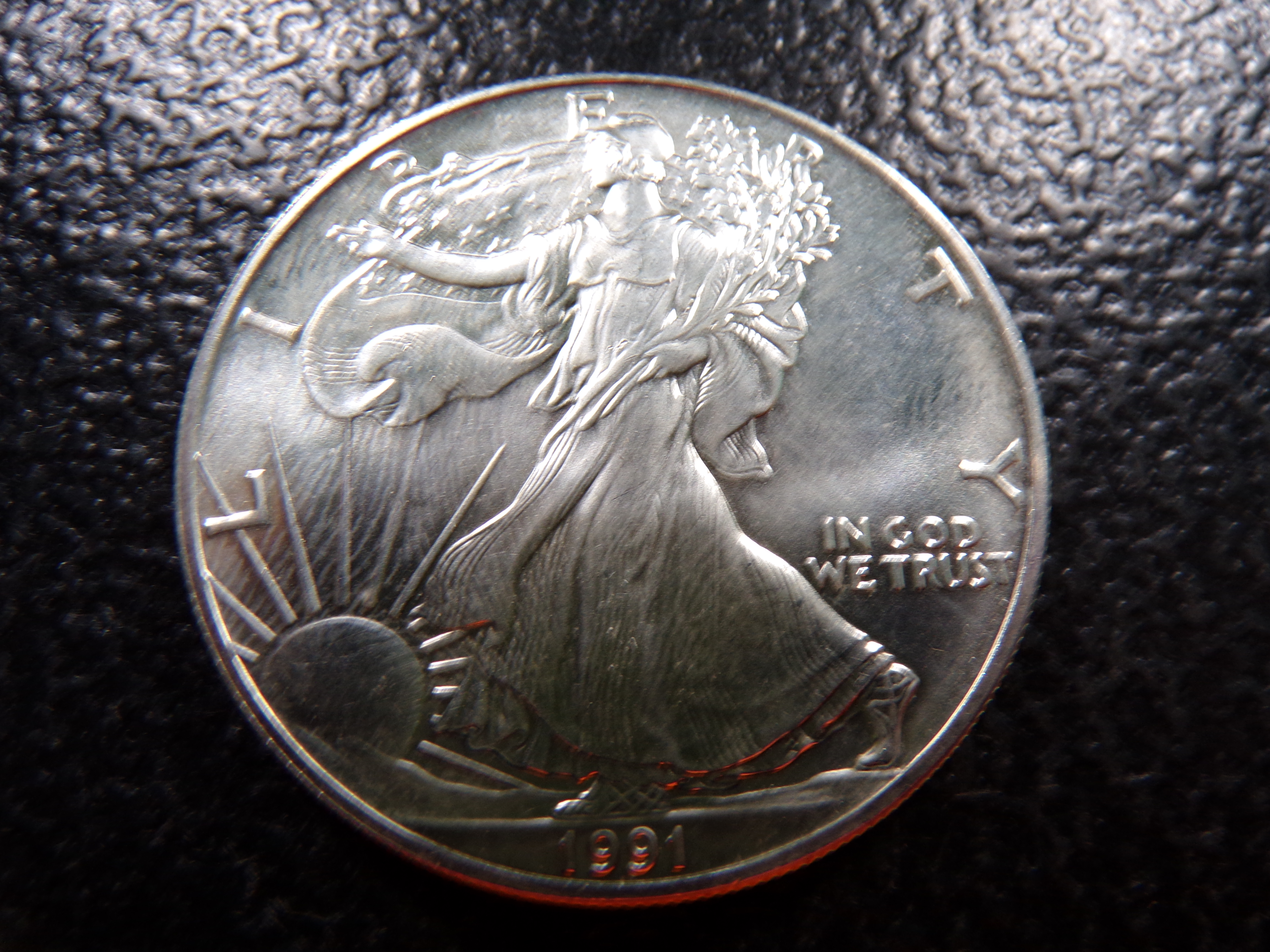 1991 AMERICAN SILVER EAGLE DOLLAR