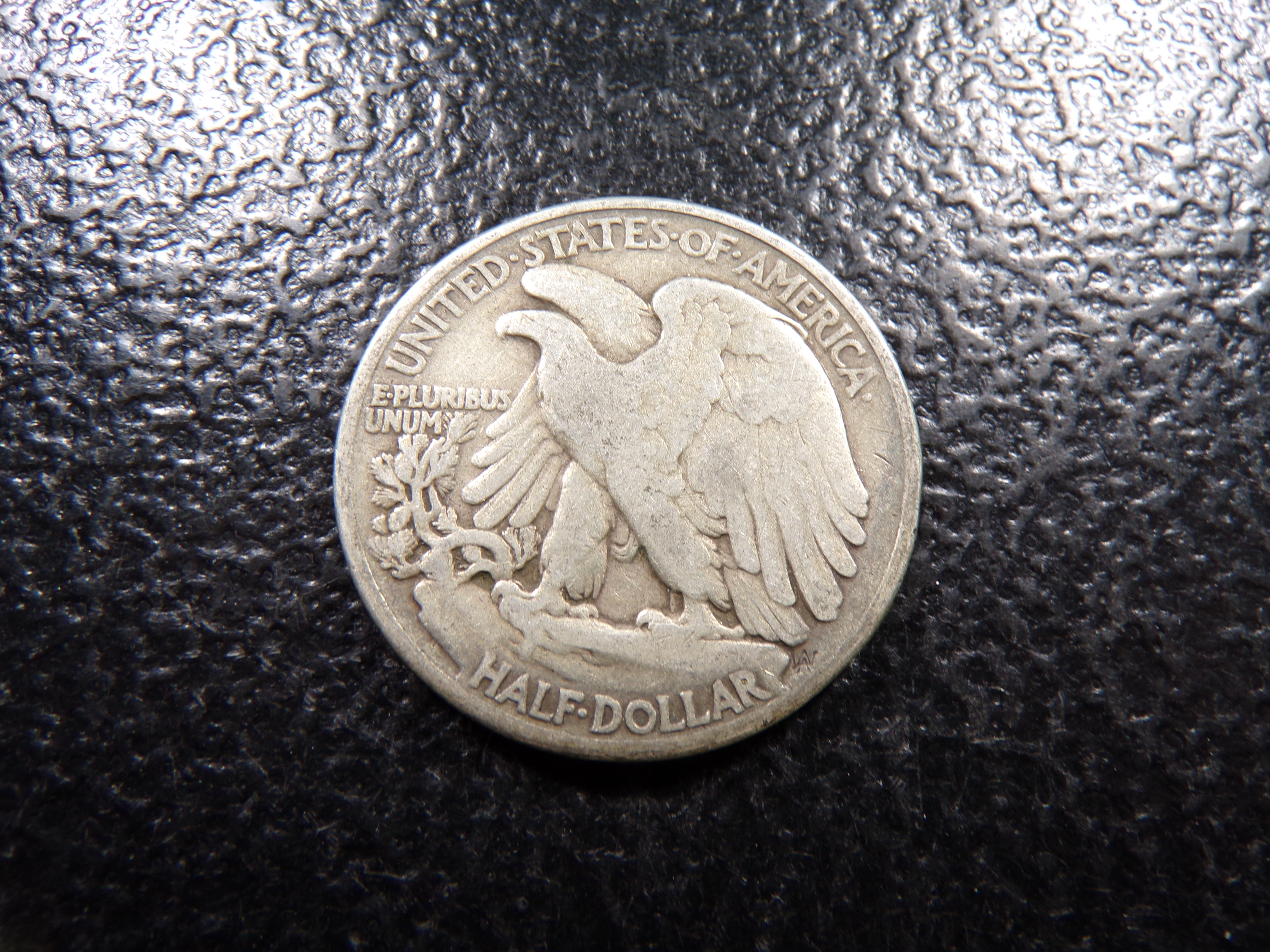 1944 WALKING LIBERTY SILVER HALF DOLLAR