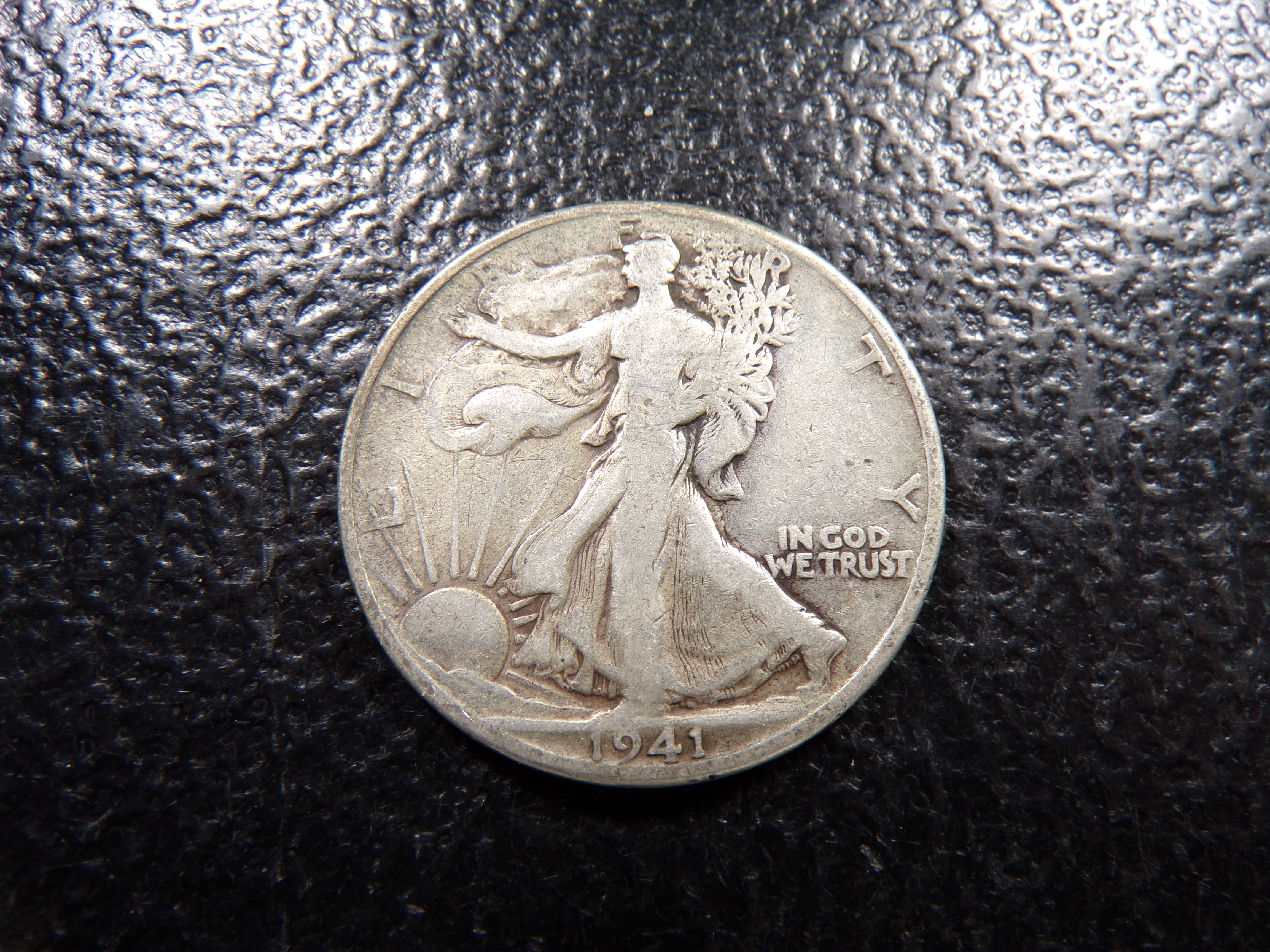 1941-D WALKING LIBERTY SILVER HALF DOLLAR