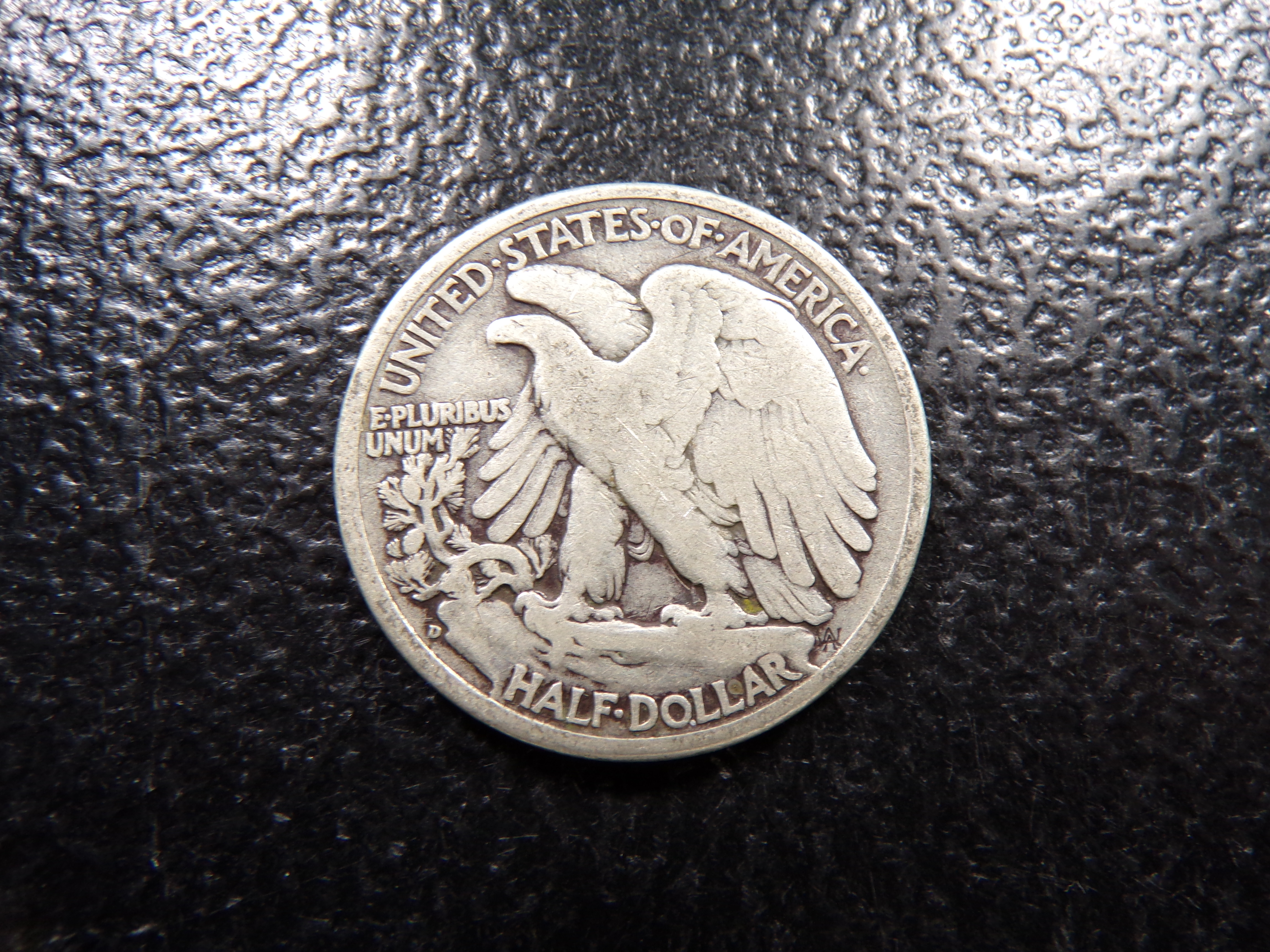 1941-D WALKING LIBERTY SILVER HALF DOLLAR