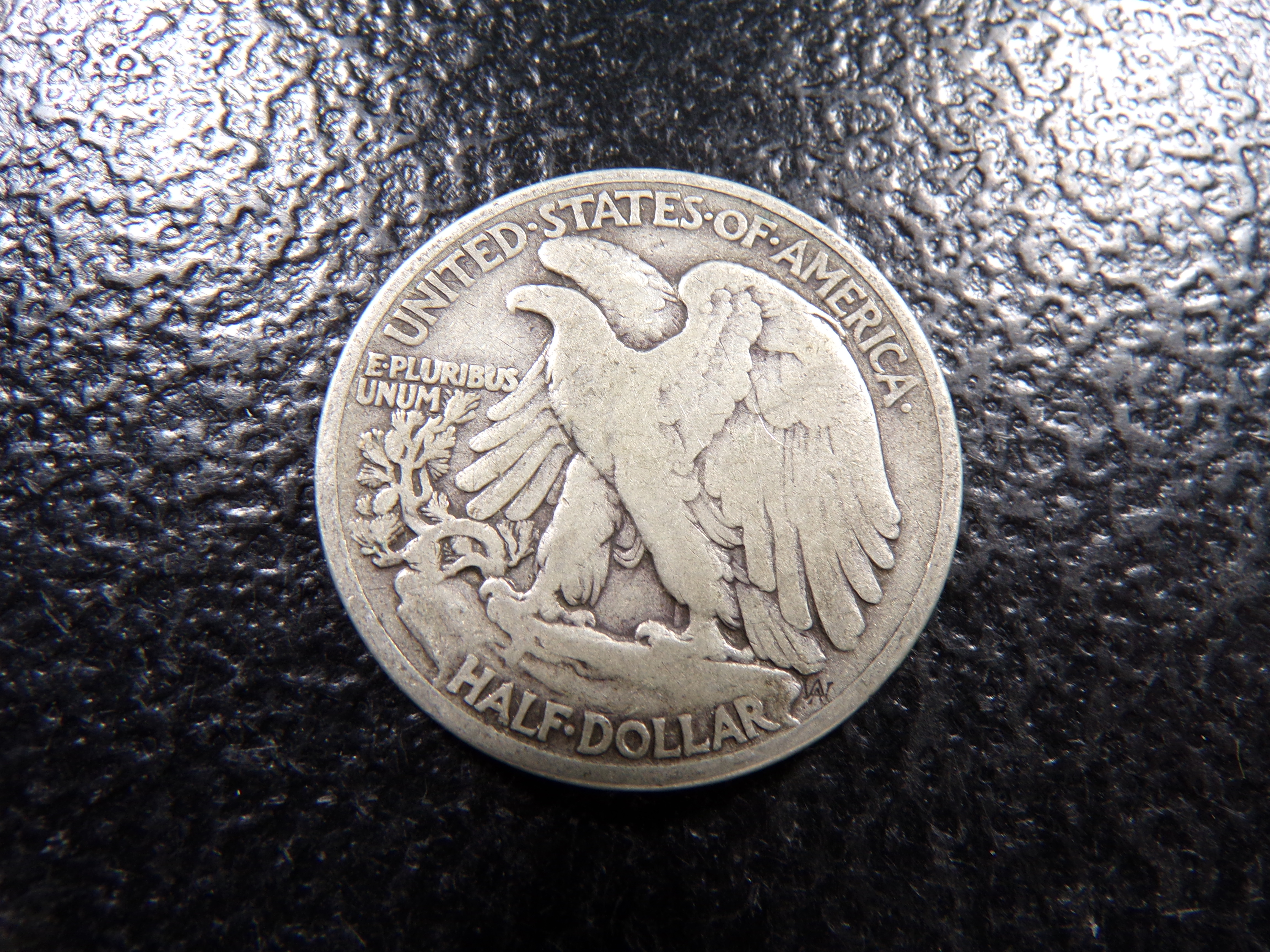 1942 WALKING LIBERTY SILVER HALF DOLLAR