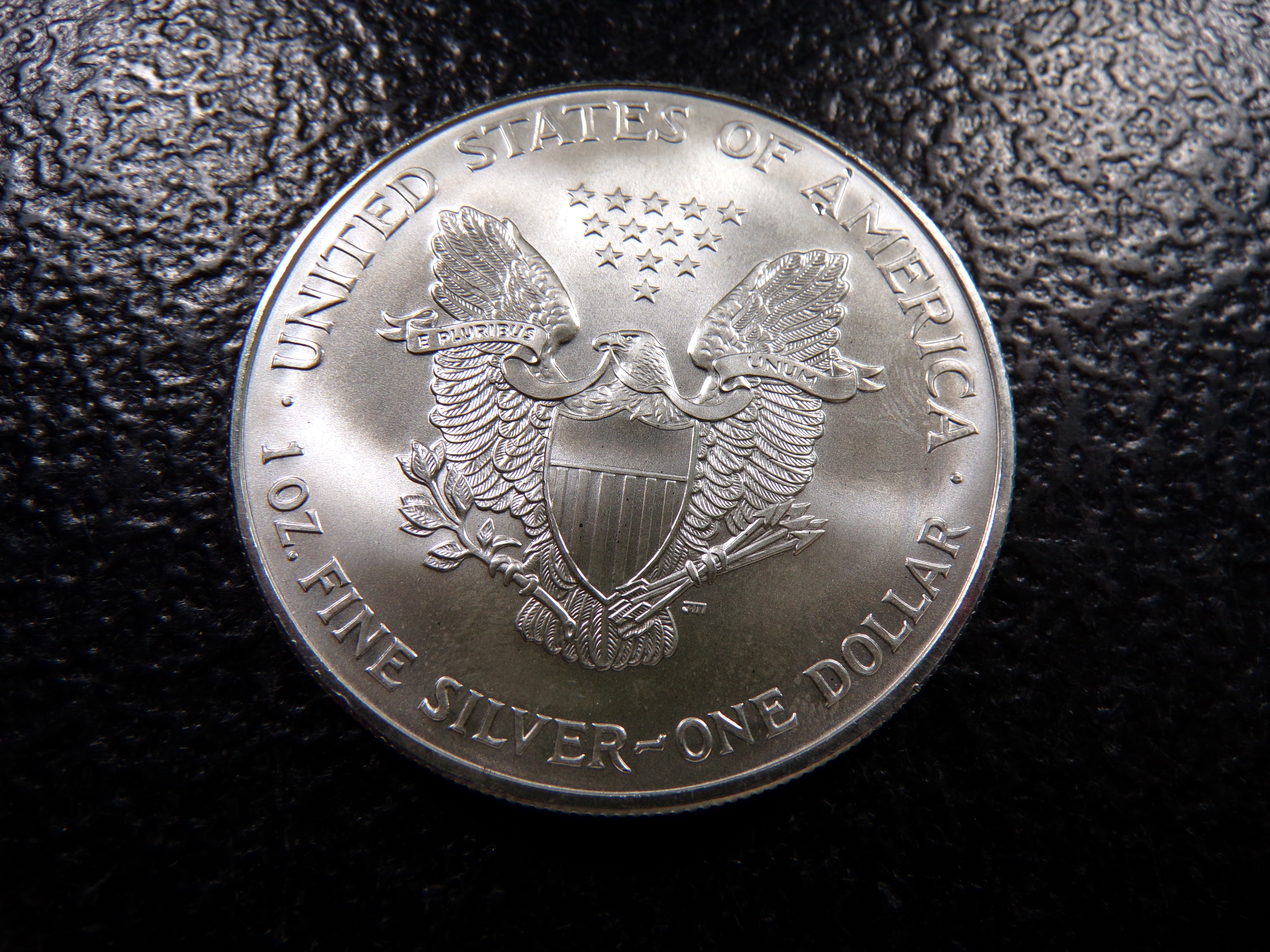 2000 AMERICAN SILVER EAGLE DOLLAR