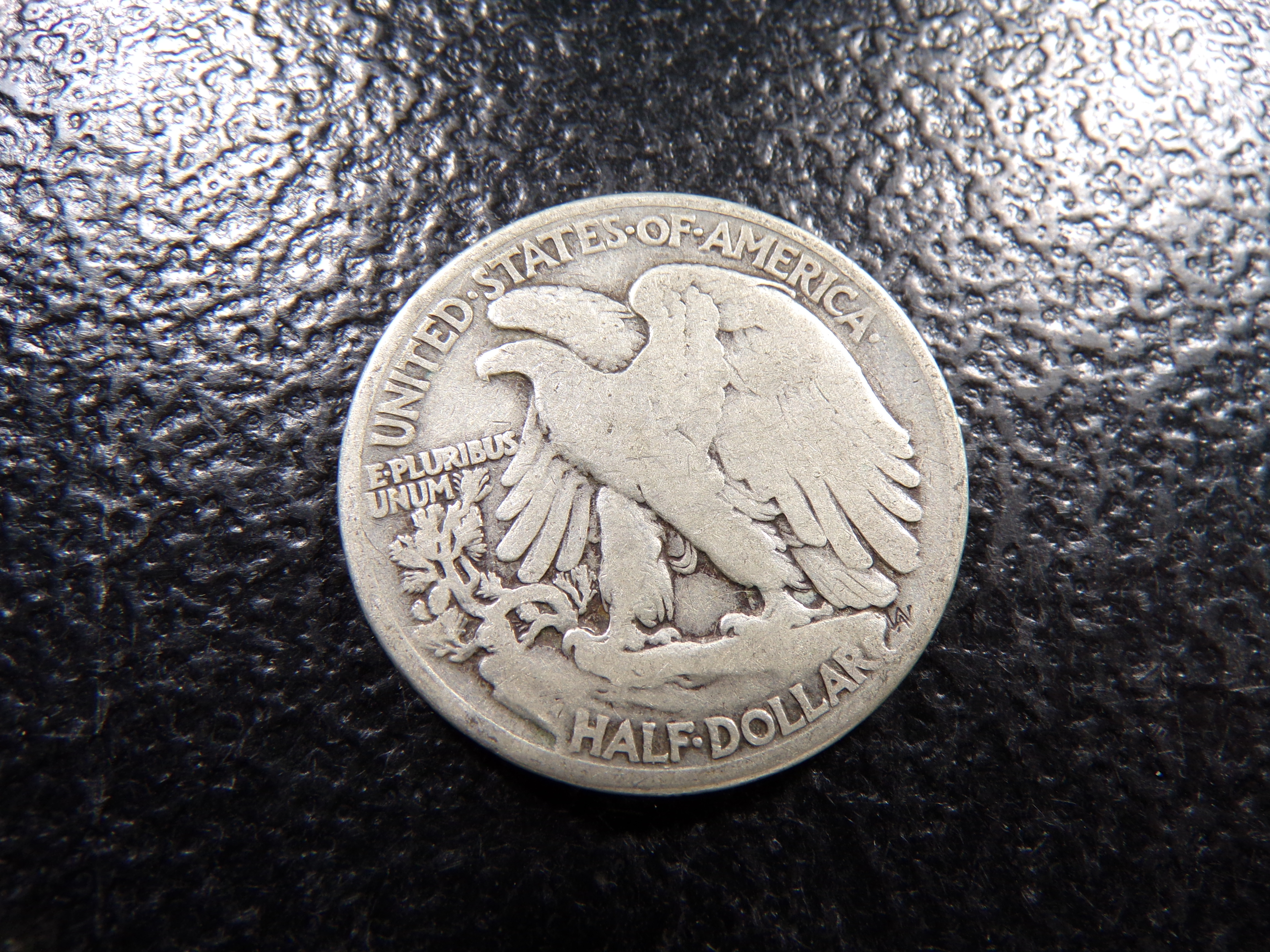 1942 WALKING LIBERTY SILVER HALF DOLLAR