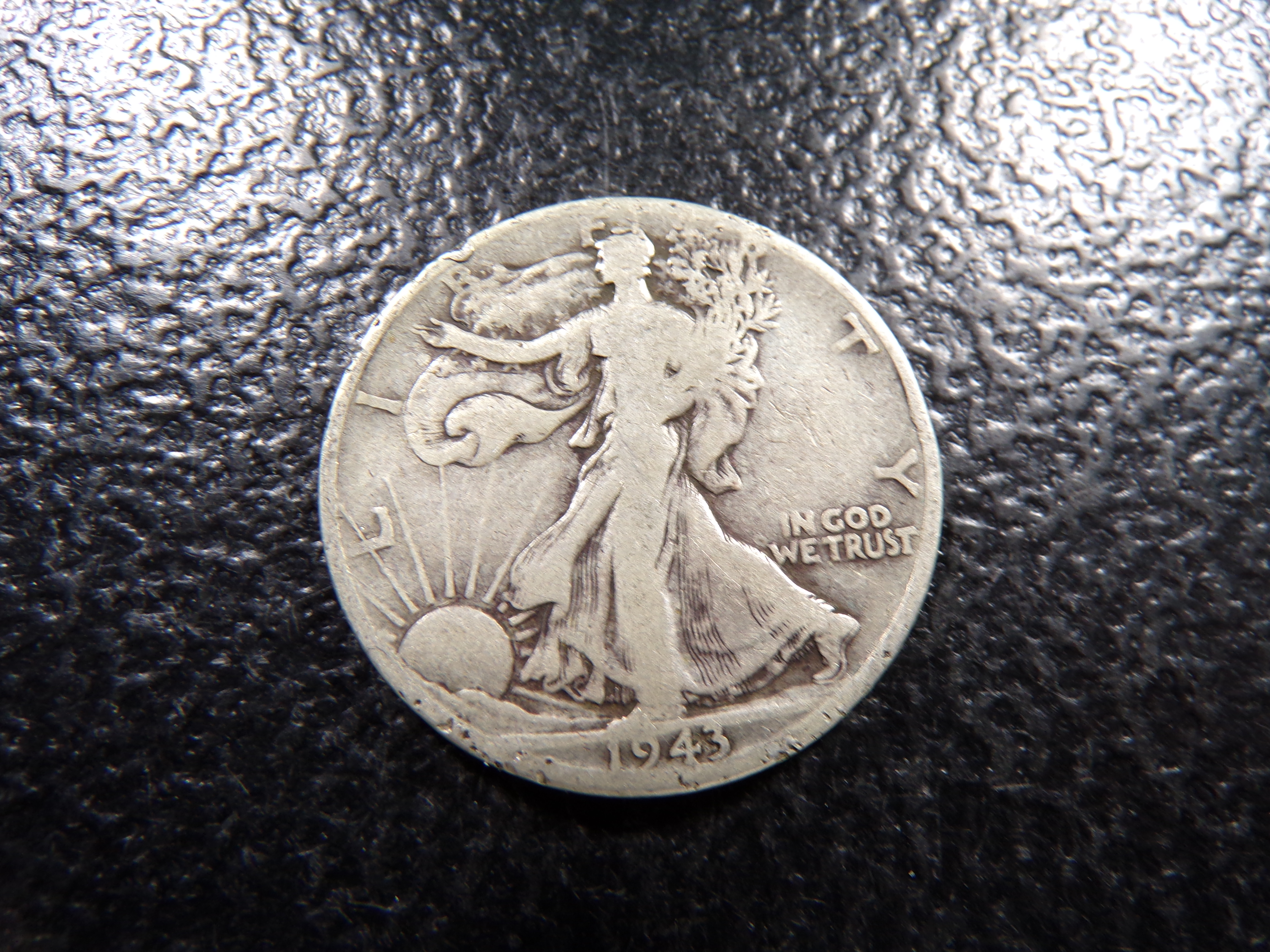 1943-D WALKING LIBERTY SILVER HALF DOLLAR