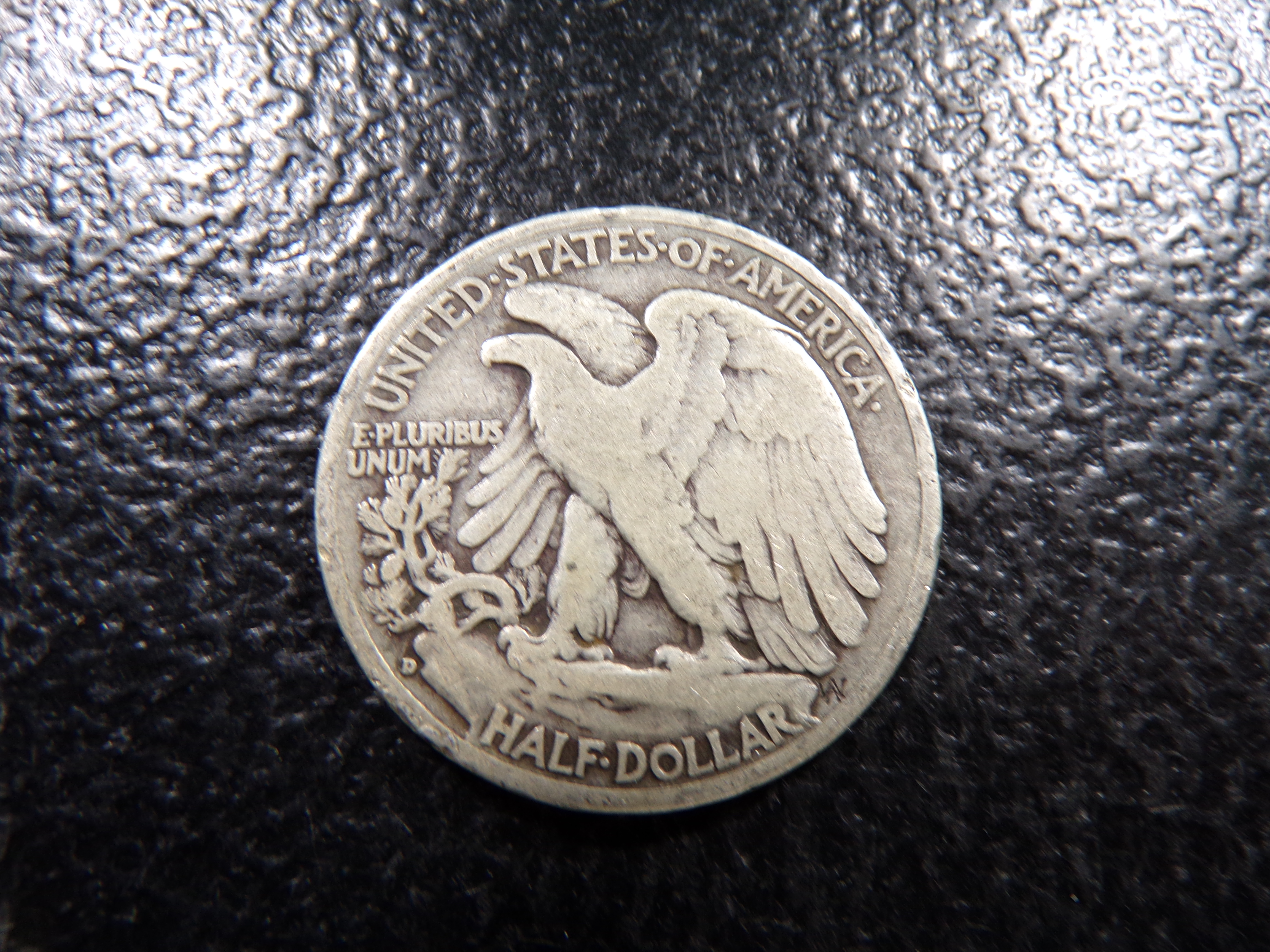 1943-D WALKING LIBERTY SILVER HALF DOLLAR