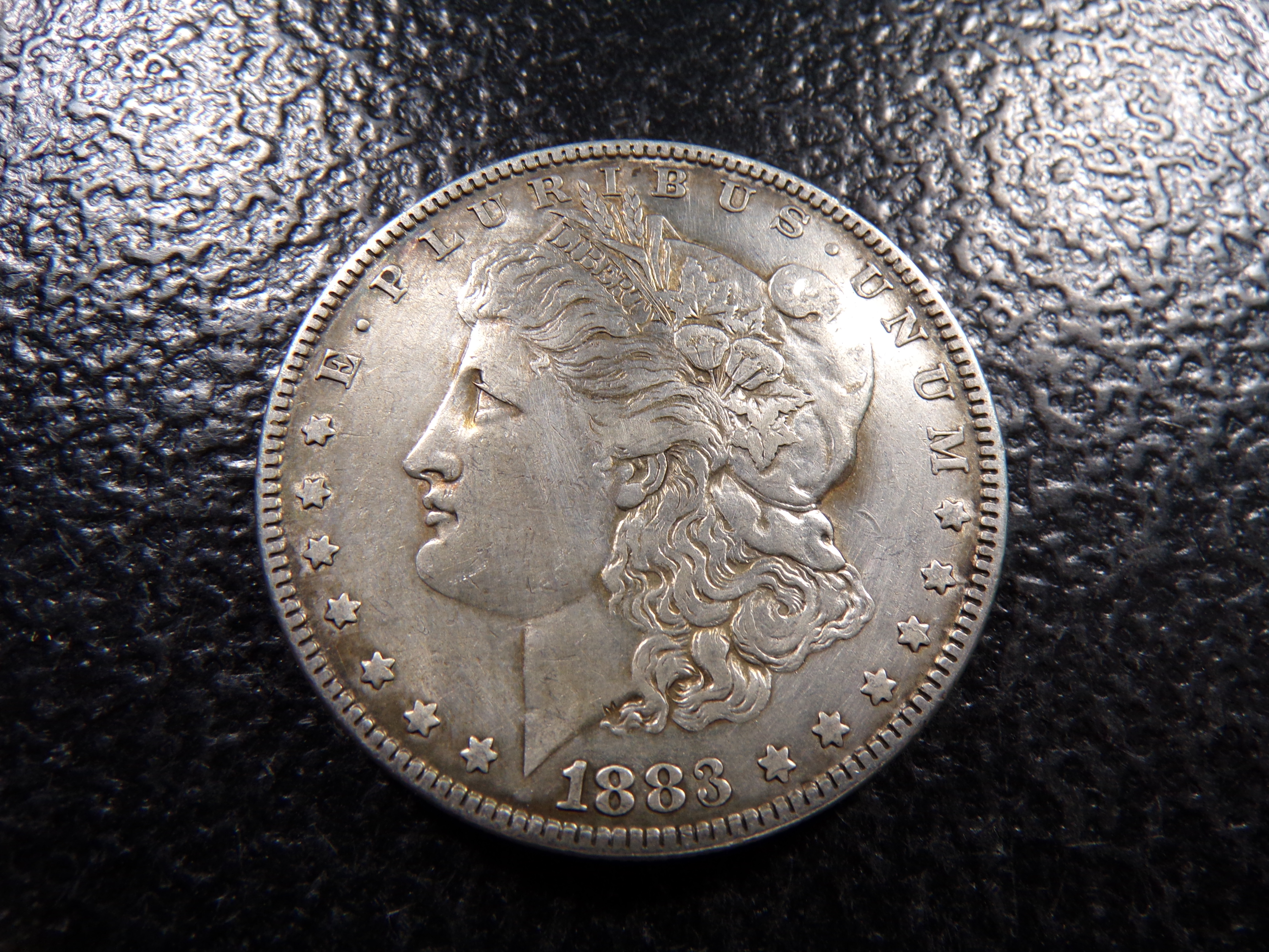 1883 MORGAN SILVER DOLLAR