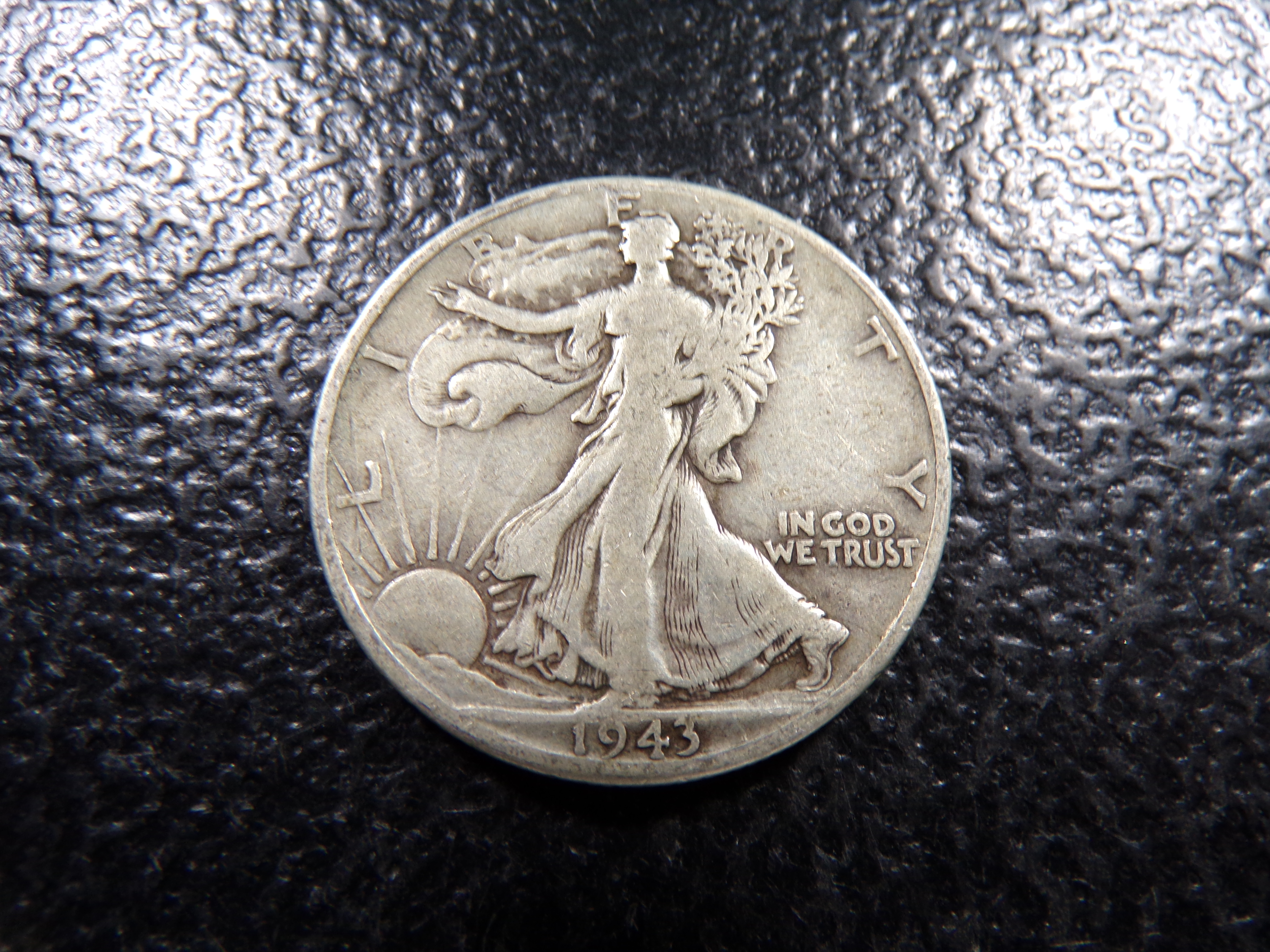 1943-D WALKING LIBERTY SILVER HALF DOLLAR