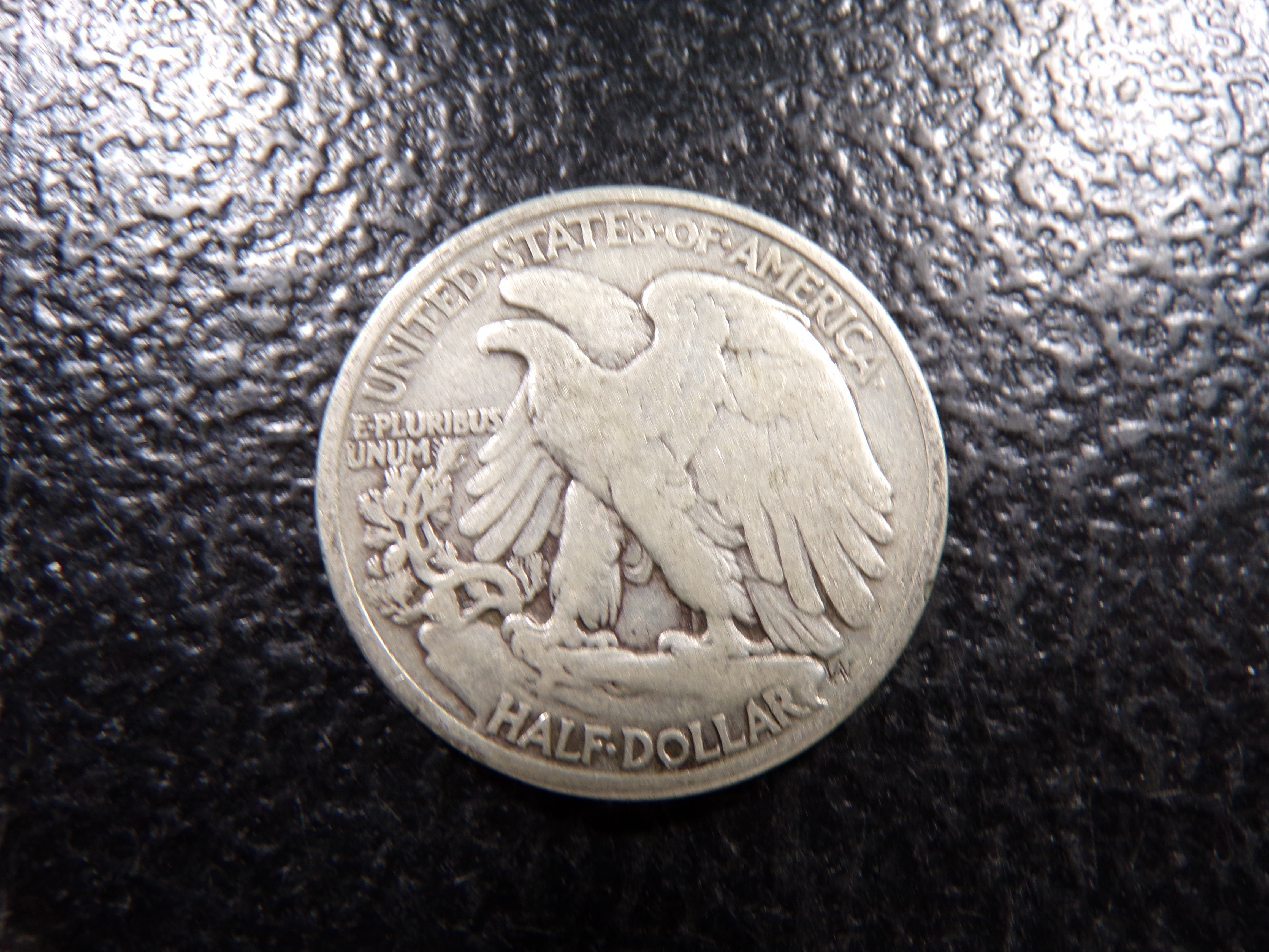 1942 WALKING LIBERTY SILVER HALF DOLLAR