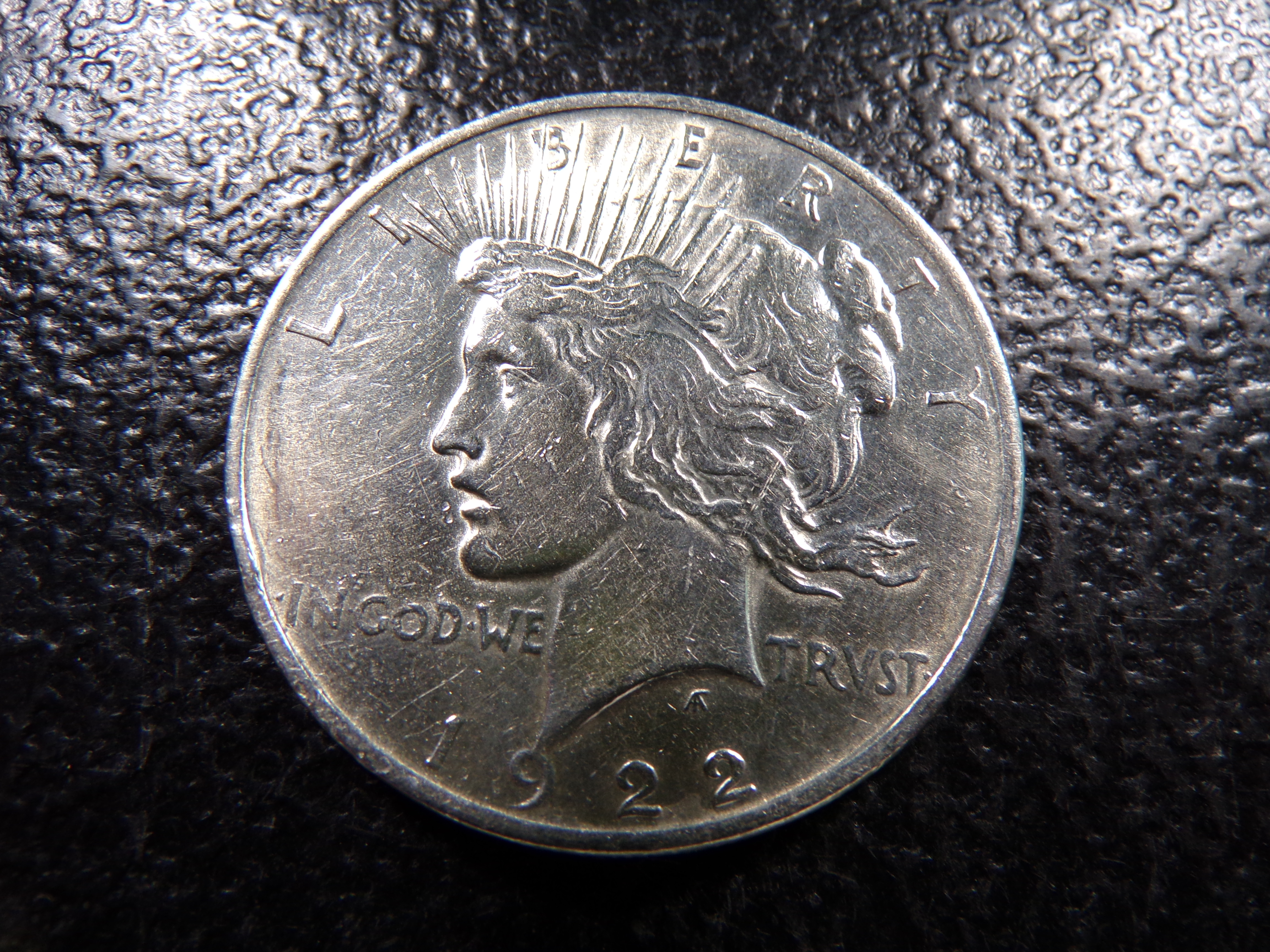 1922 PEACE SILVER DOLLAR