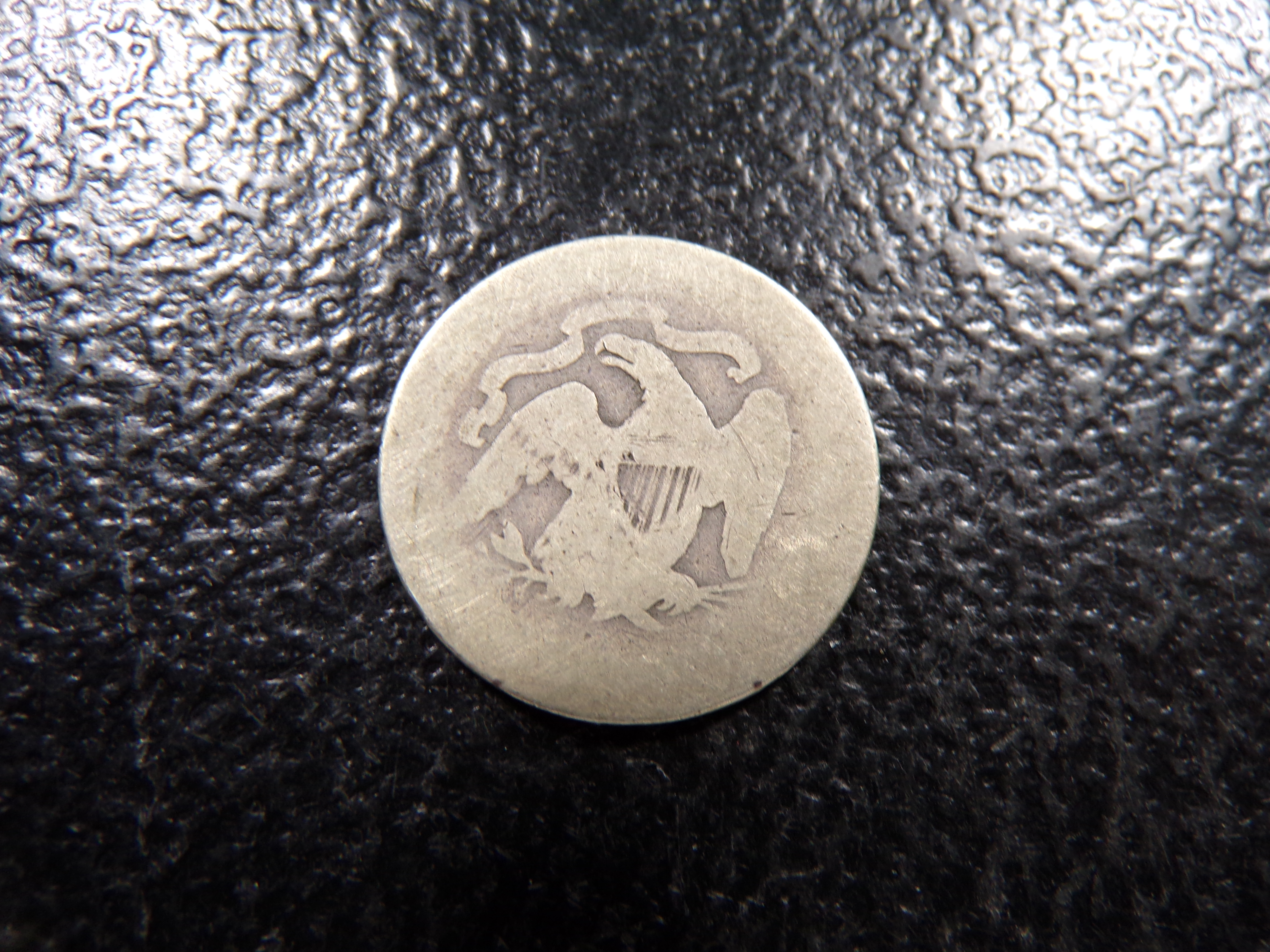 1876 SEATED LIBERTY SILVER QUARTER