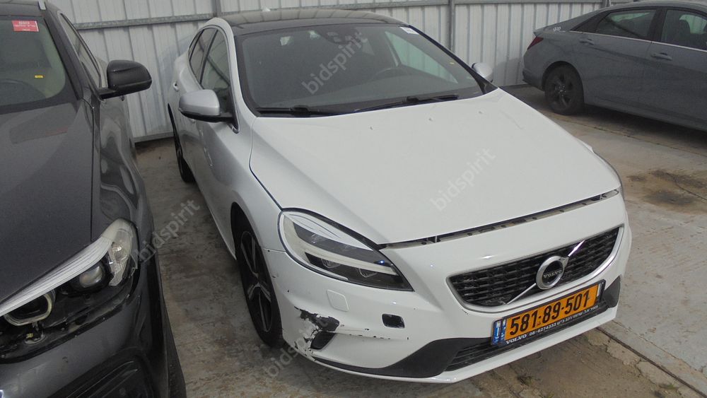 וולוו T4 V40 מודל 2019. יד נוכחית: ראשונה, בעלות נוכחית: פרטי, רישום מקורי/מקוריות: פרטי