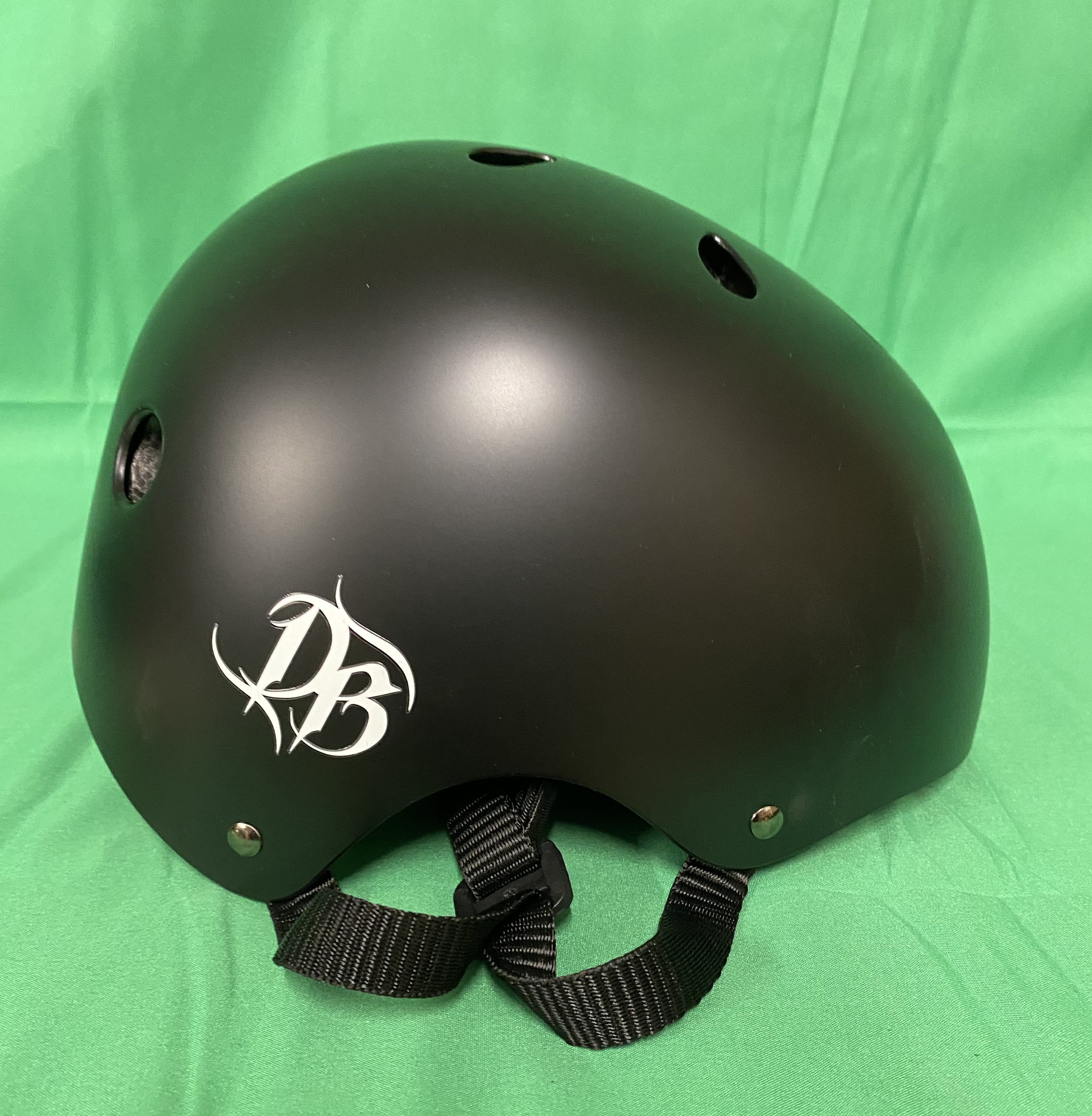 DiamondBack Jump Helmet - Medium 54-58CM L13 sku-2398