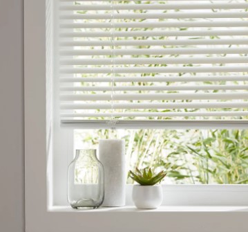 11 X Studio White Aluminium Venetian Blinds 180 X 180cm RRP £35.00 ea L1941 sku-2012