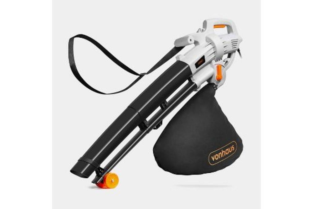 Lot 472: 3 in 1 Leaf Blower sku-2582