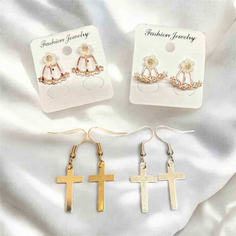 Lot 336: 50 x Assorted Pairs of Earrings L11a sku-2073