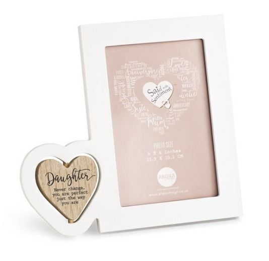 Lot 298: 10 x Daughter Photo Frame, White, Photo Size 6 x 4 inches L18 sku-4623
