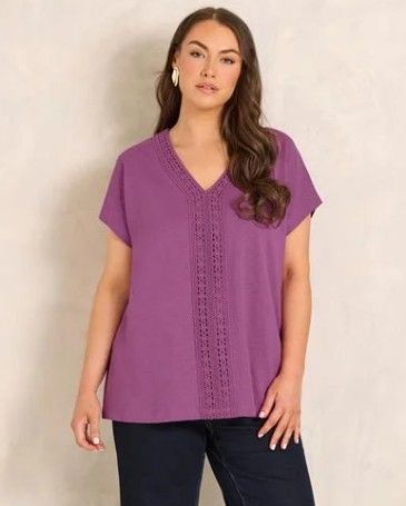 Lot 446: 6 x Evans V-Neck T-Shirts, 16 & 30/32 £18.99 ea. L9b sku-4323