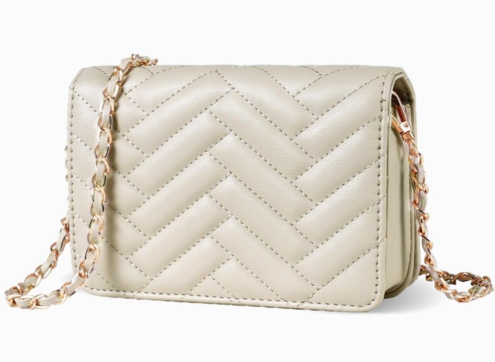 Lot 147: Small Quilted Women's Crossbody Handbag Lb41 sku-4762