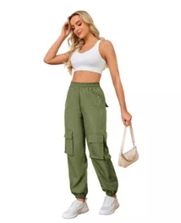 Lot 482: 7 x Women's Olive Green Cargo Joggers Lb35b sku-4015