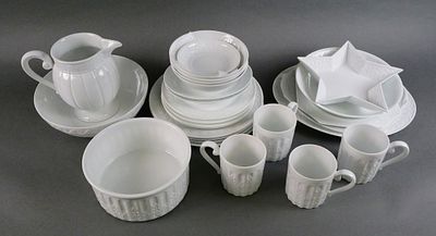 Bernardaud Limoges "Louvre" 28 Pc China Set. Bernardaud Limoges "Louvre" pattern dinnerware. Set 