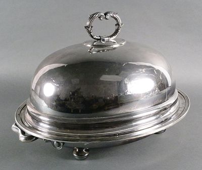 Elkington Silverplate Meat Dome Server. Large antique silver-plated warming dome server by 