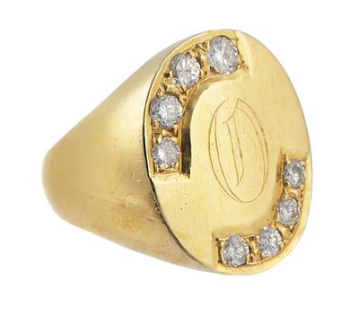 14K Gold Diamond Signet Ring. 14K yellow gold ring featuring an engraved initial monogram 