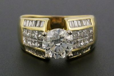 18k Gold Princess Cut Diamond Ring 1.4 CT. Yellow Gold (18k) Round Brilliant Baguette Princess 